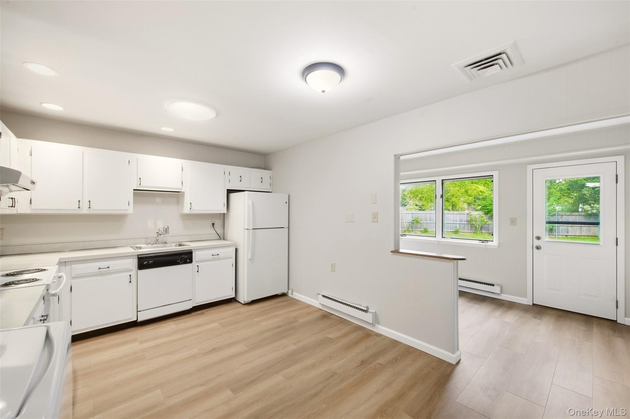 209 Strathmore Gate Drive thumbnail 13