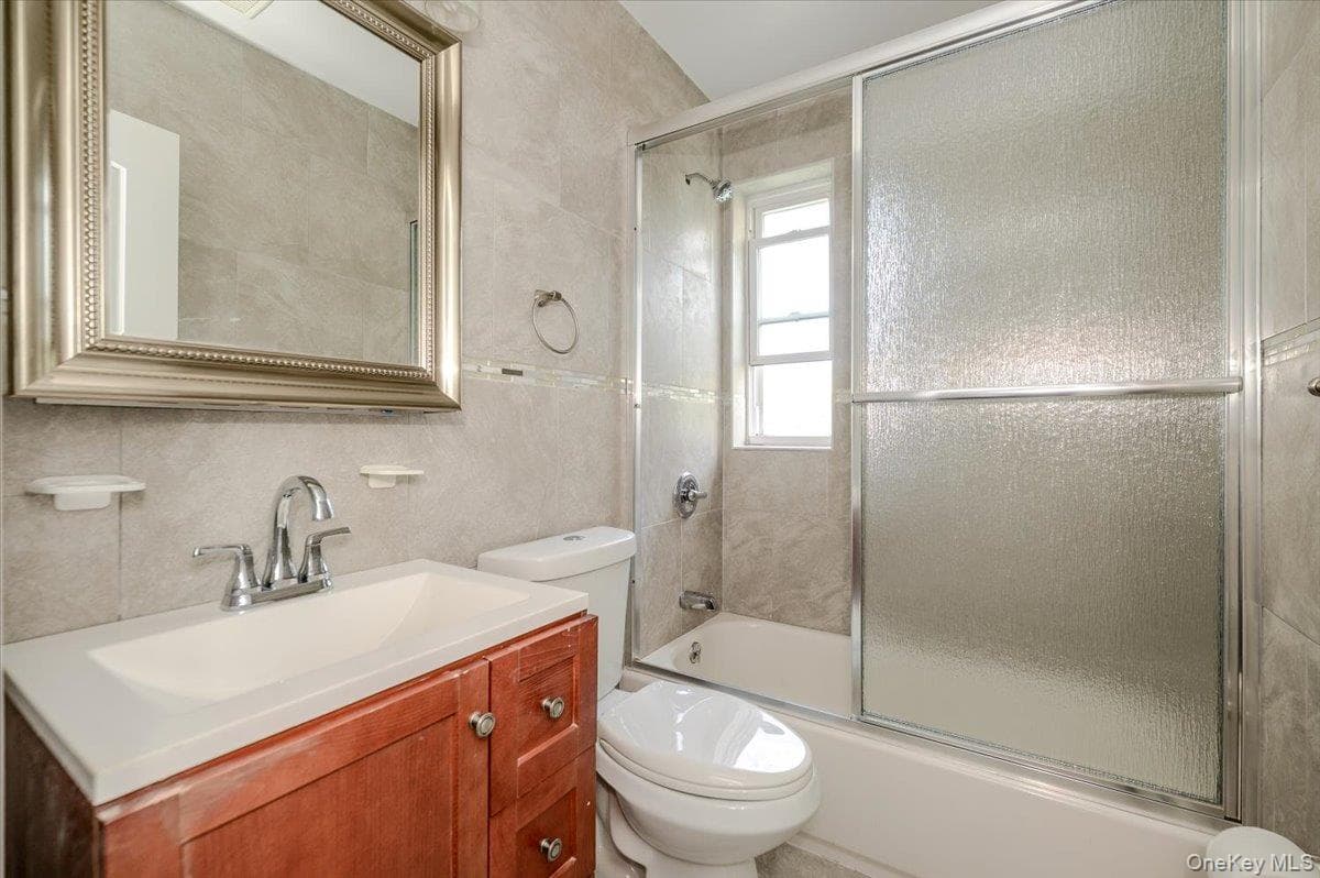 439 E 143 Street thumbnail 29