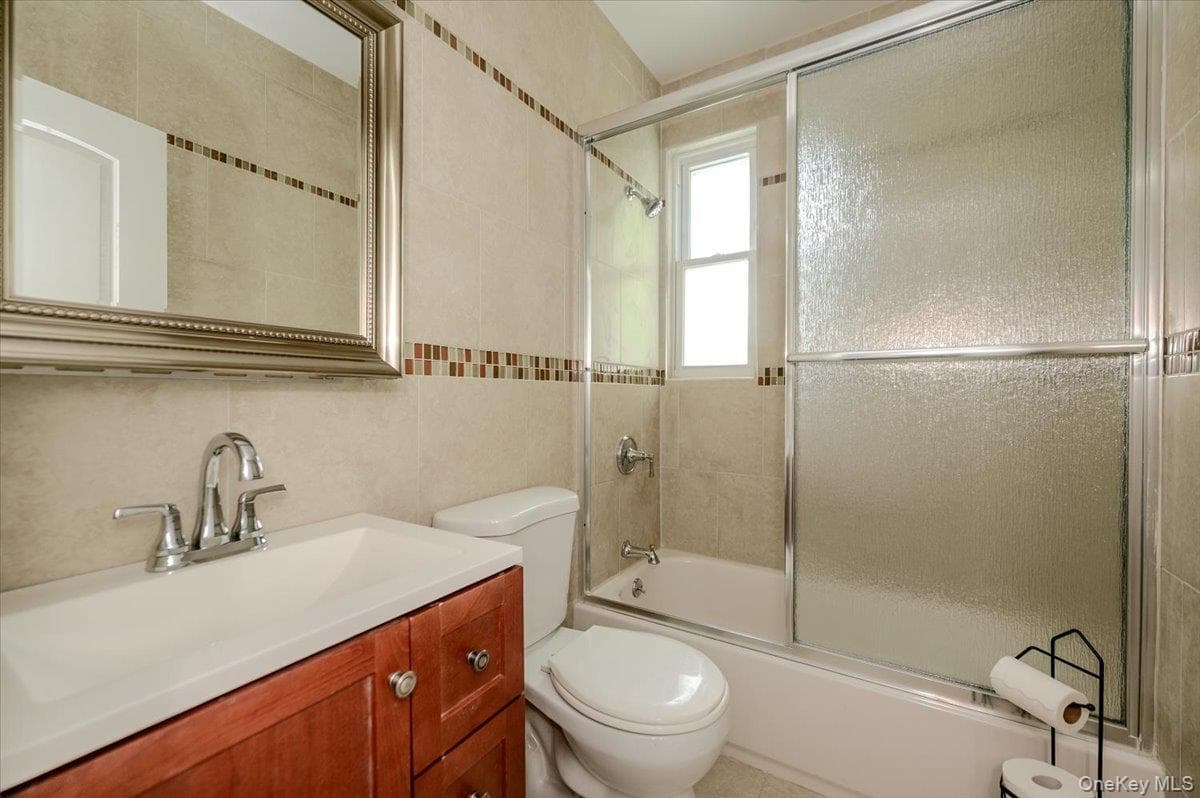 439 E 143 Street thumbnail 19