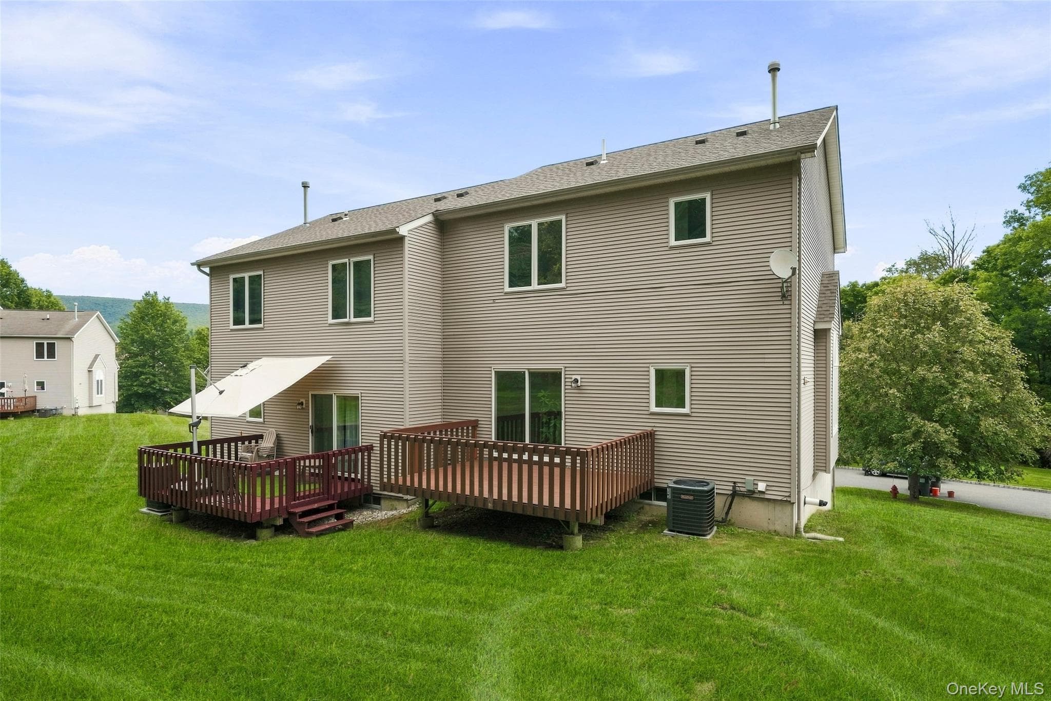 60 Rockridge Drive thumbnail 6