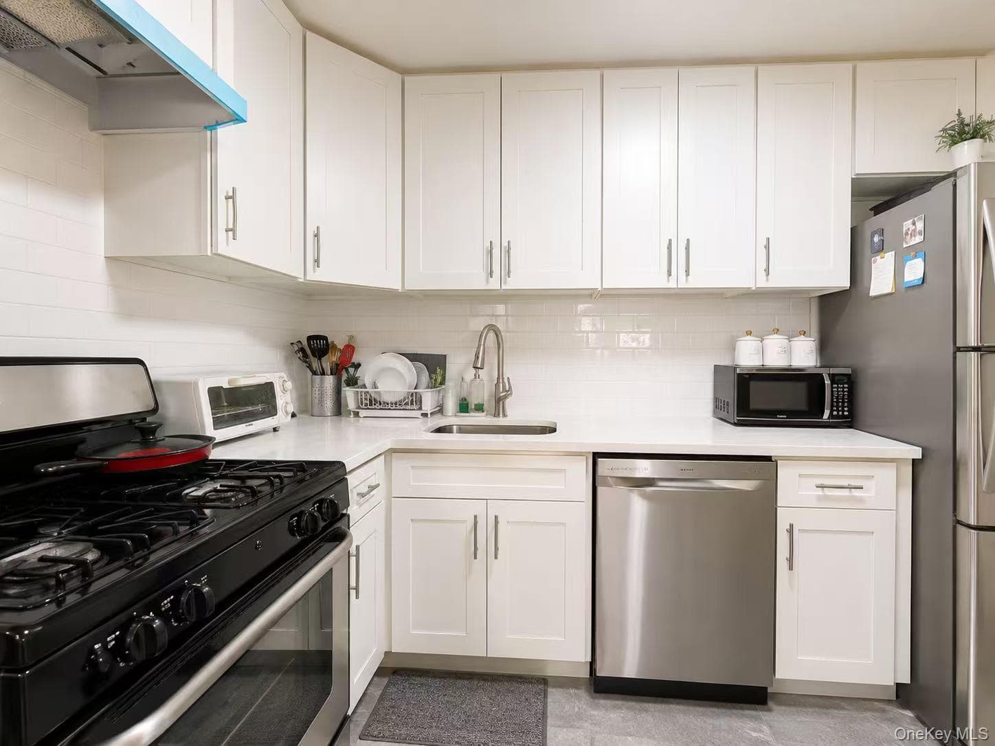 138-35 Elder Avenue Unit: 9C thumbnail 11