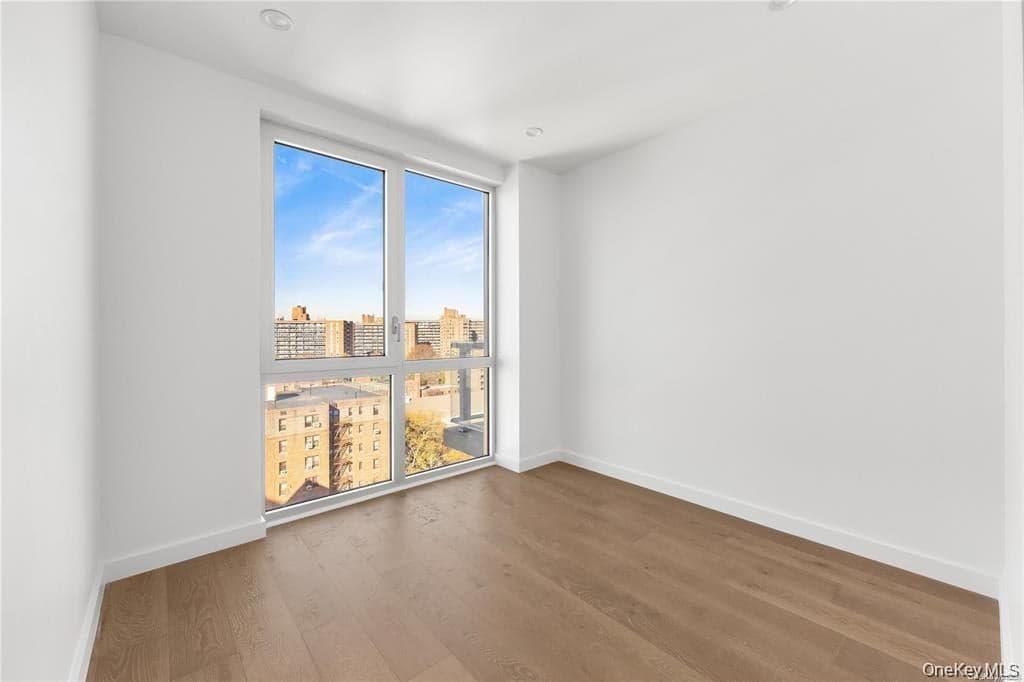 9729 64th Road Unit: 7E thumbnail 3