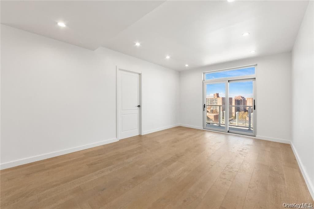 9729 64th Road Unit: 7E, Rego Park
