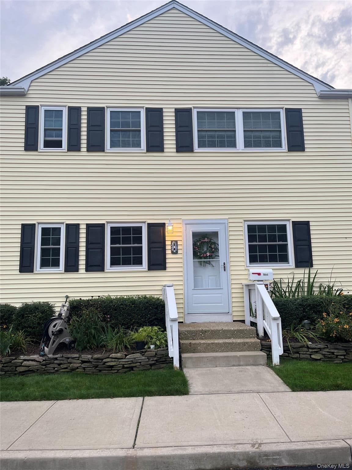 866 Village Drive Unit: 866, Hauppauge