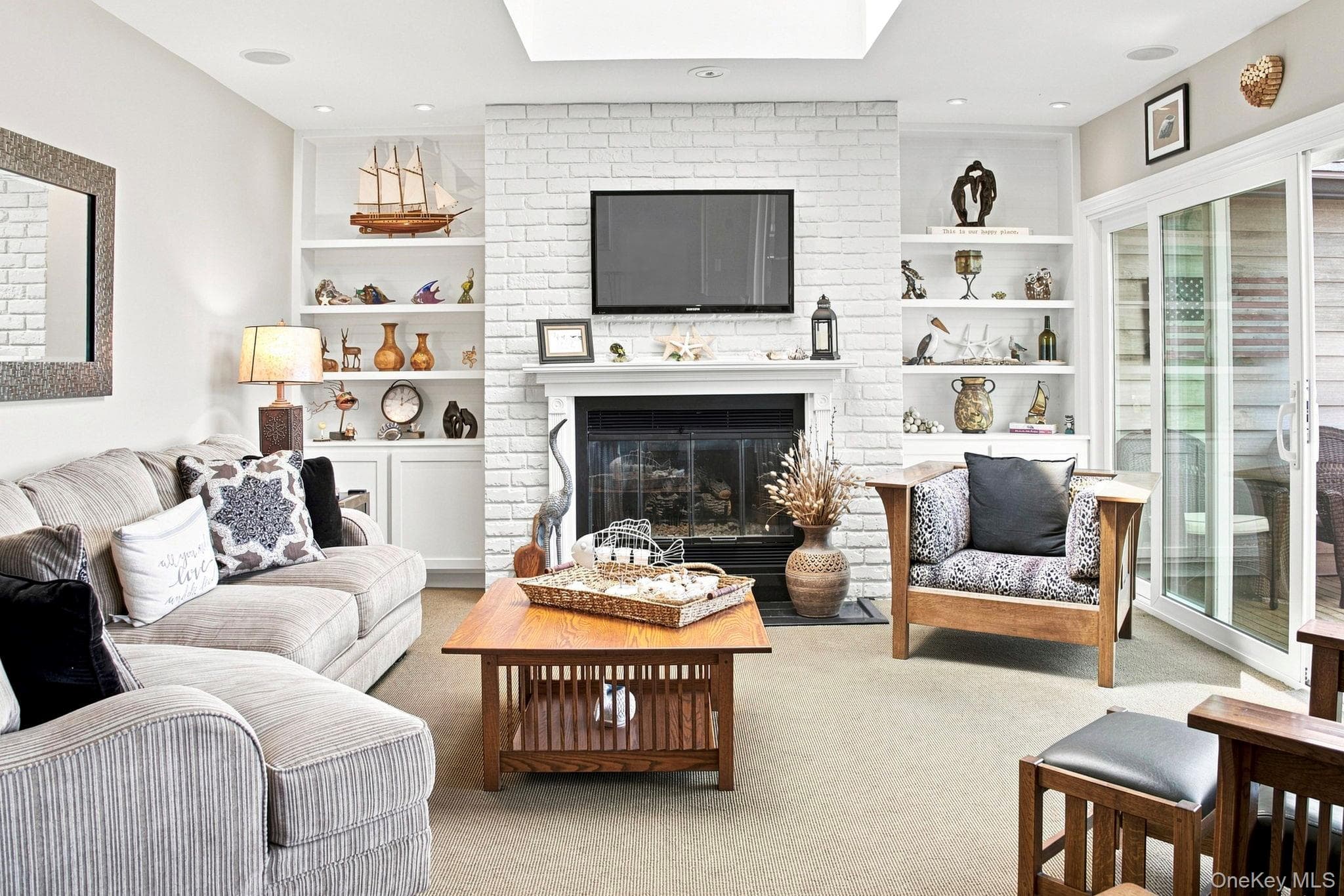 606 Fox Hill Drive thumbnail 4