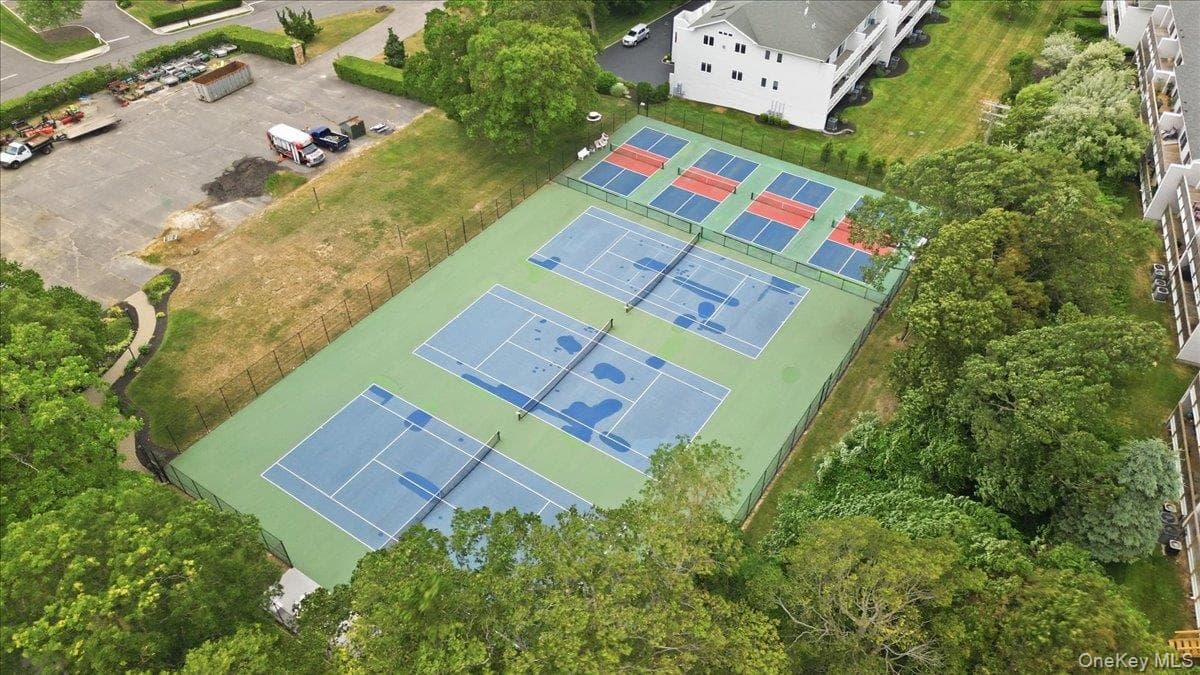 606 Fox Hill Drive thumbnail 44