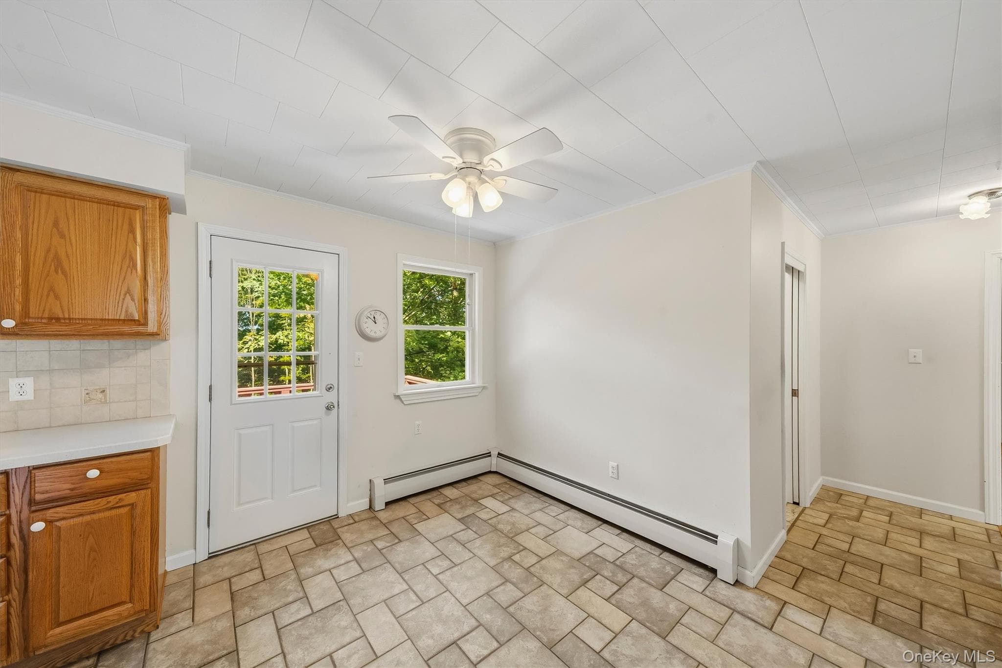 22 Sunrise Heights thumbnail 12