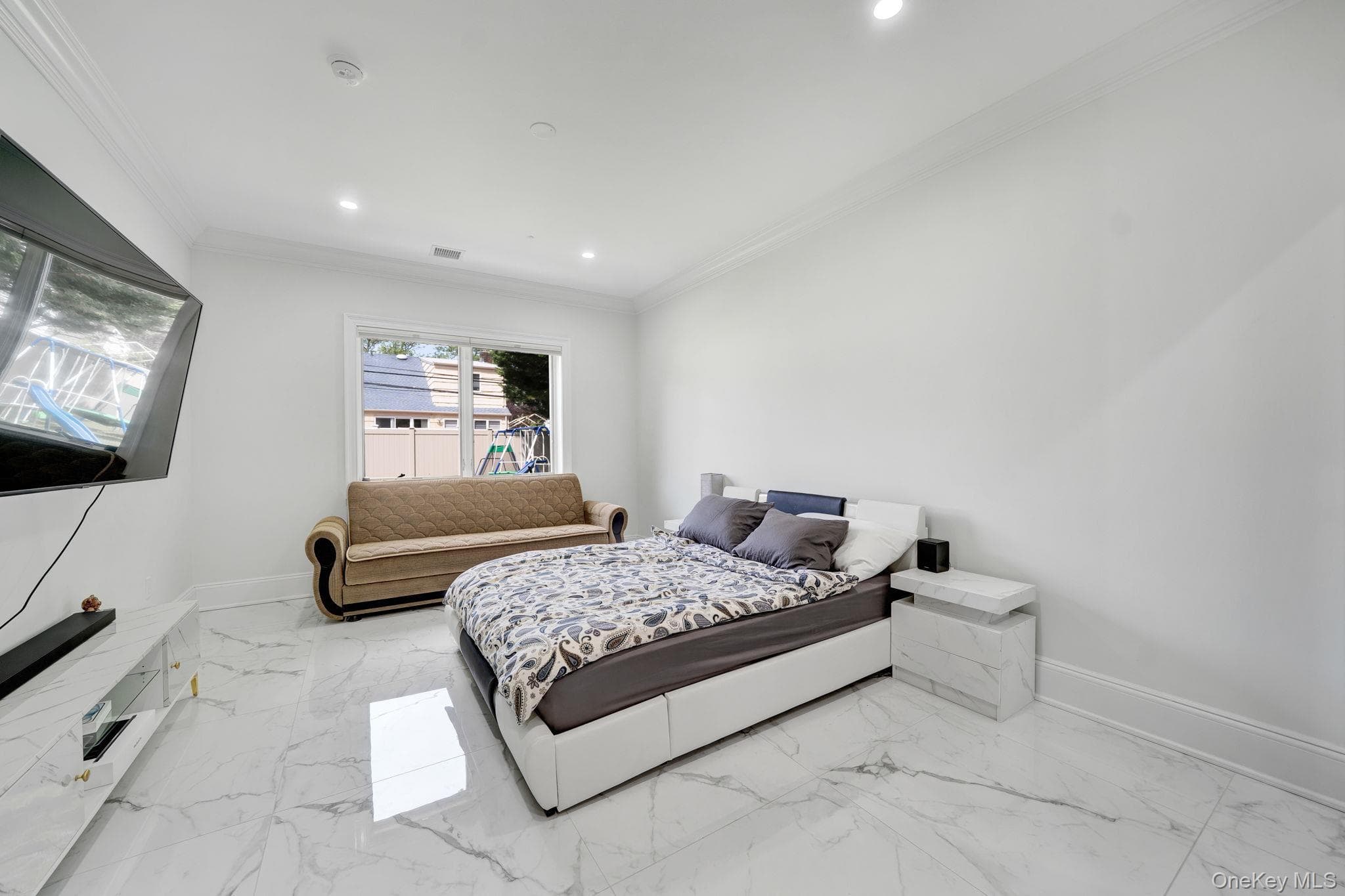 783 Oakleigh Road thumbnail 25