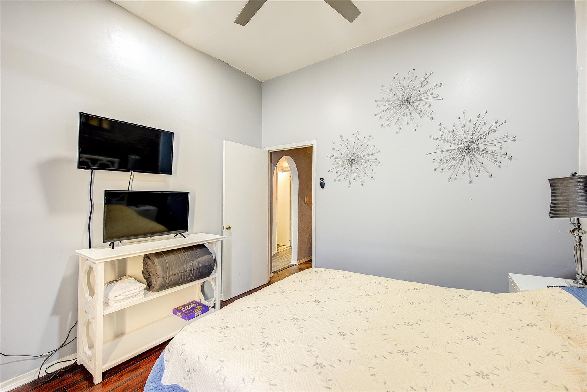 283 Montauk Avenue thumbnail 13
