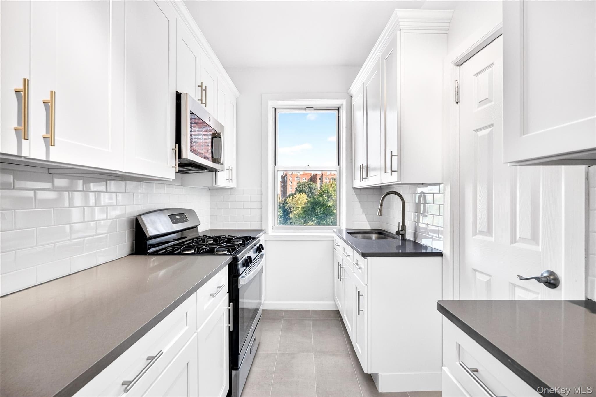 60 Broad Street Unit: 4I thumbnail 24