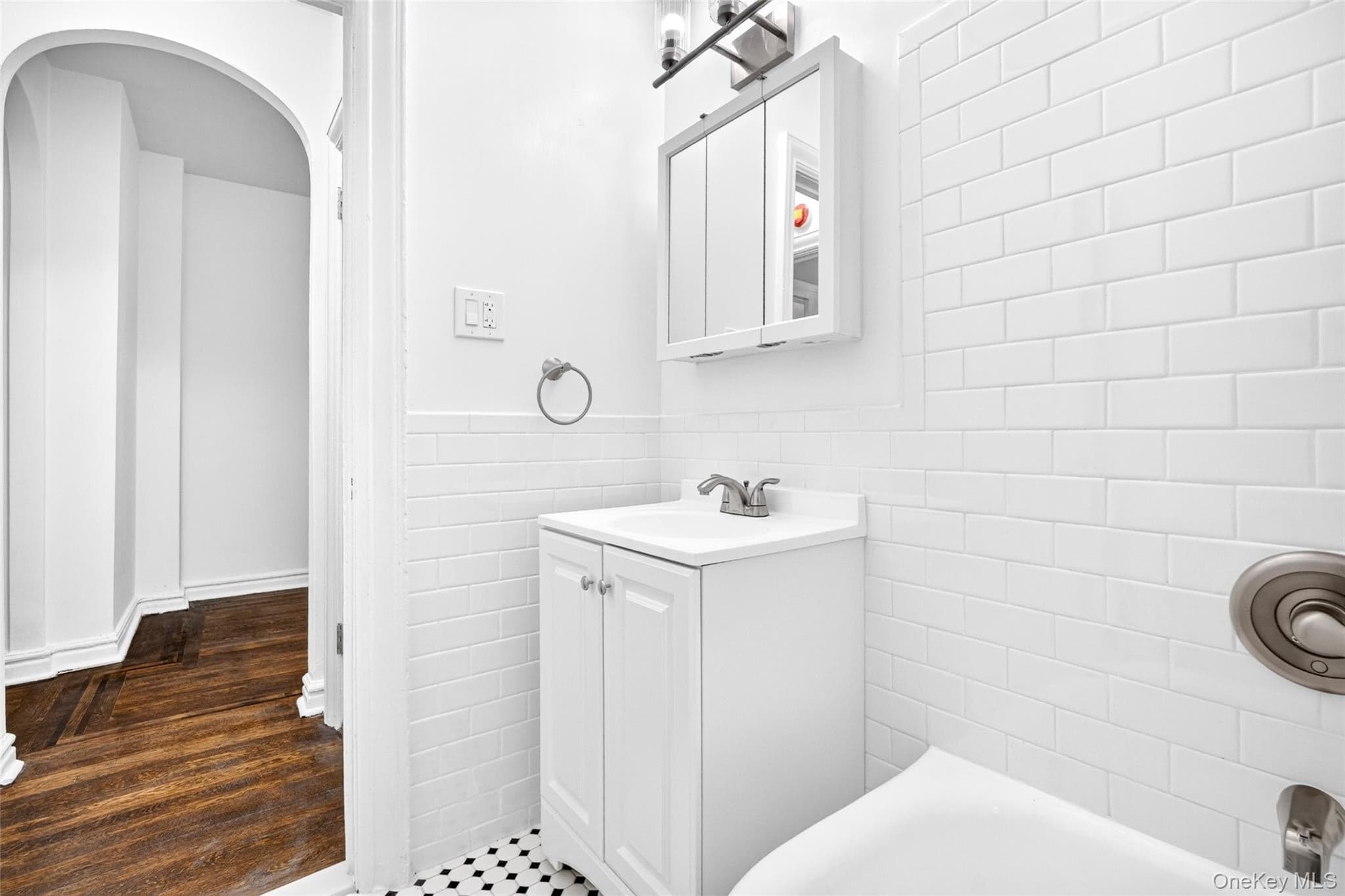 60 Broad Street Unit: 4I thumbnail 42