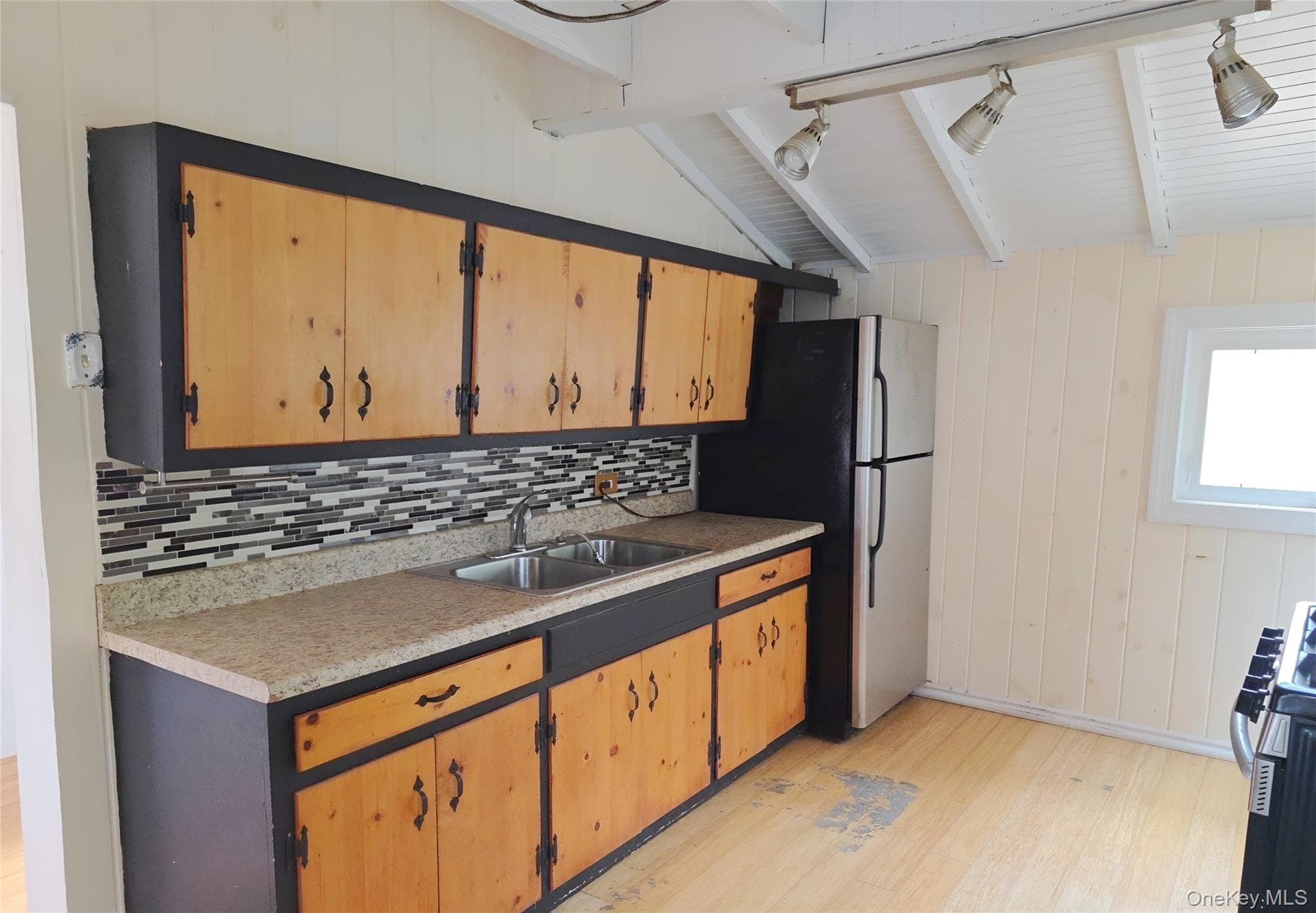 54 Oak Beach Road thumbnail 12