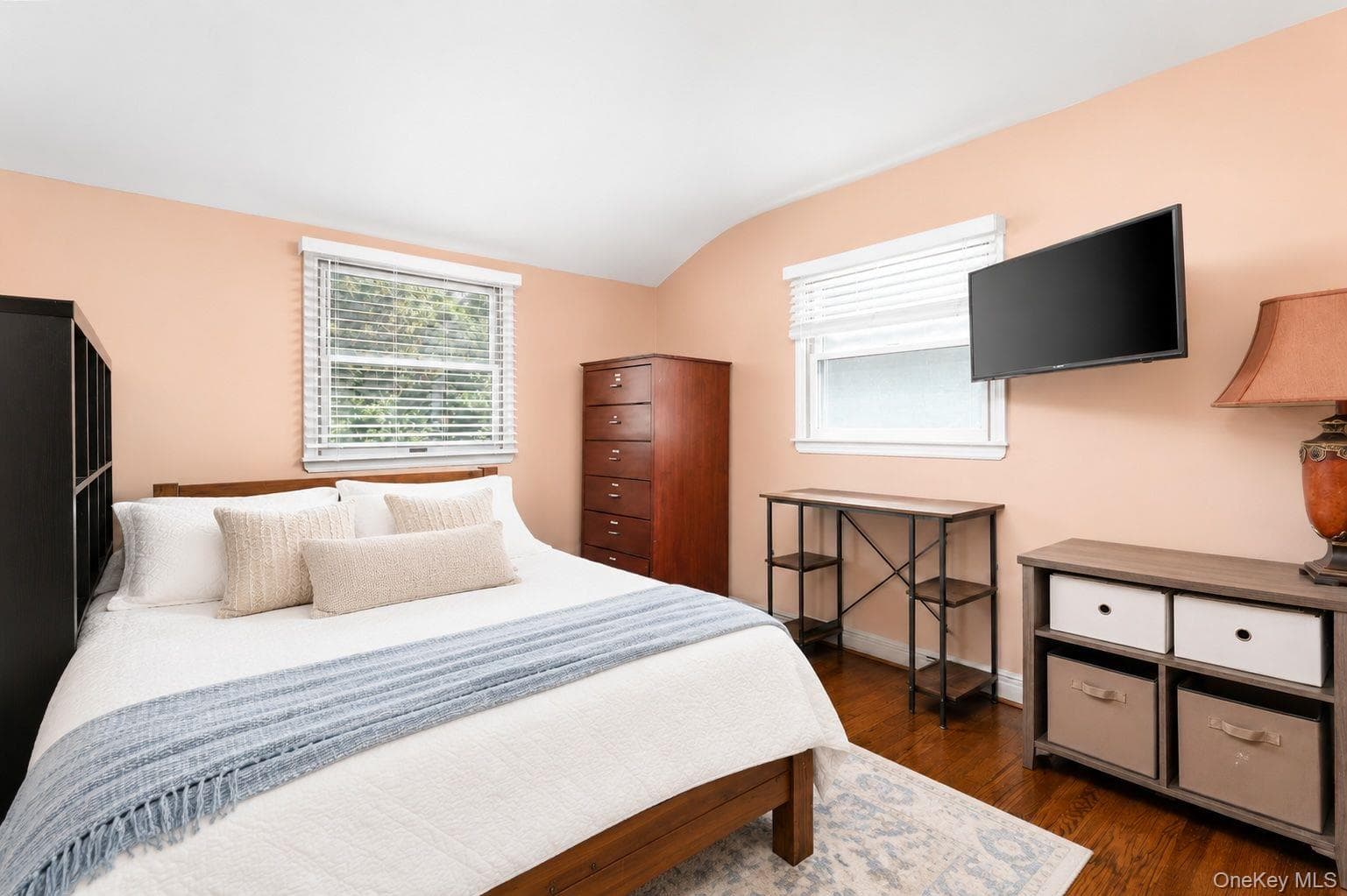 25 Brewster Avenue thumbnail 19