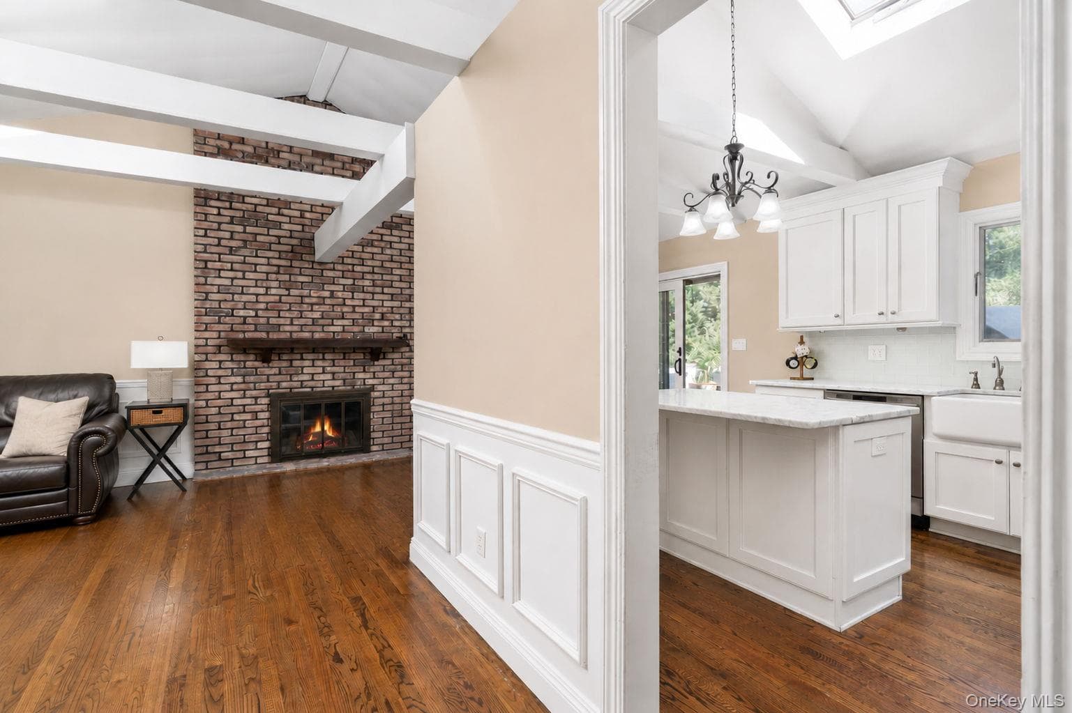 25 Brewster Avenue thumbnail 7
