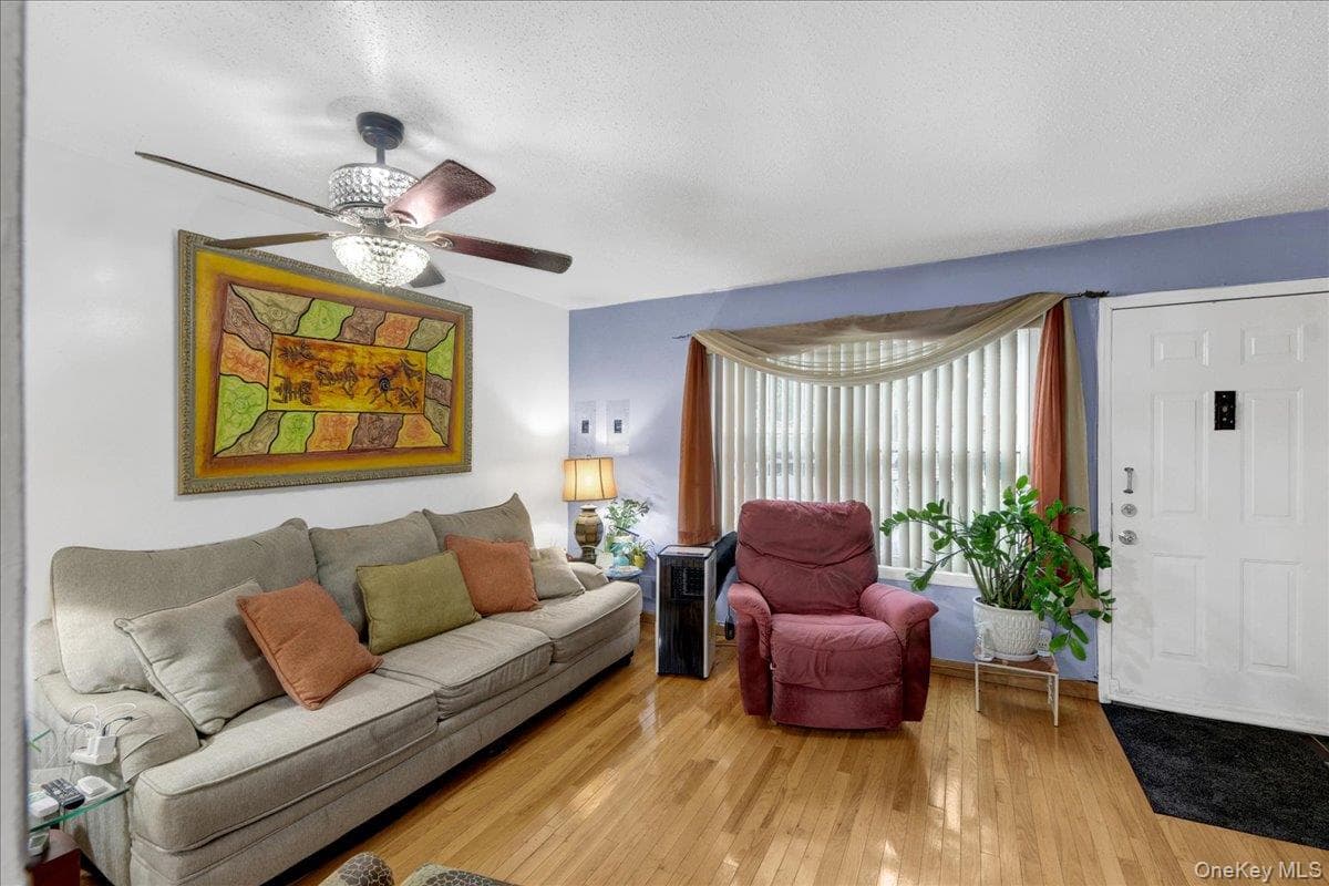 2069 Cicero Avenue thumbnail 29