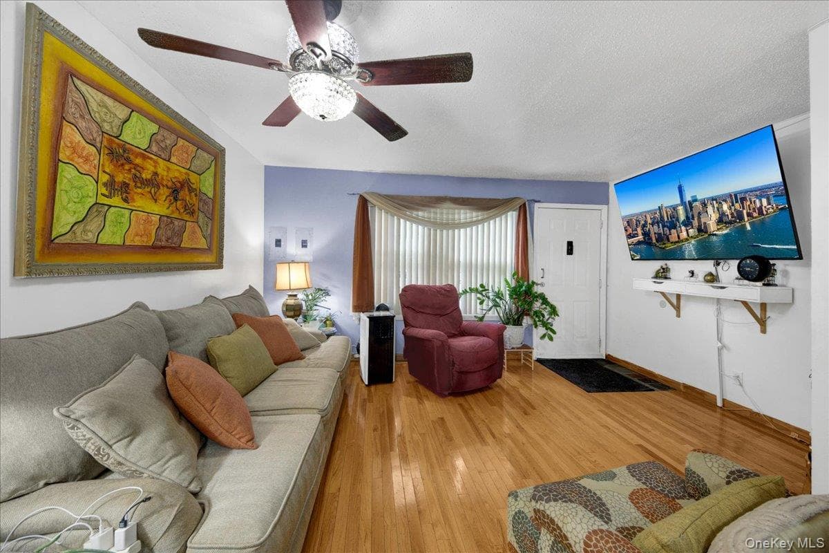 2069 Cicero Avenue thumbnail 28