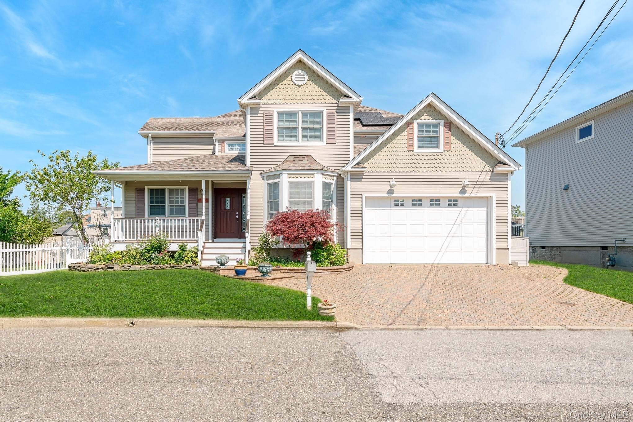 2683 Peconic Avenue photo 1