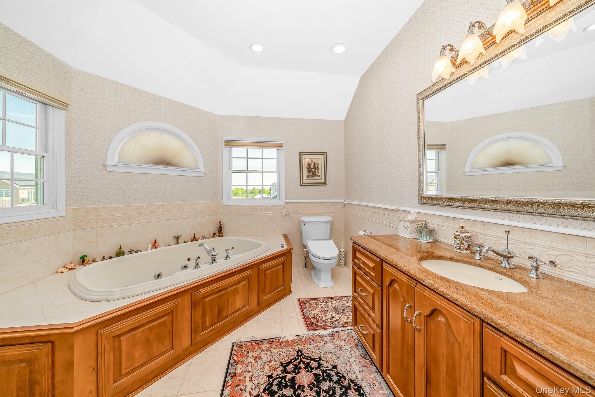 2683 Peconic Avenue thumbnail 28