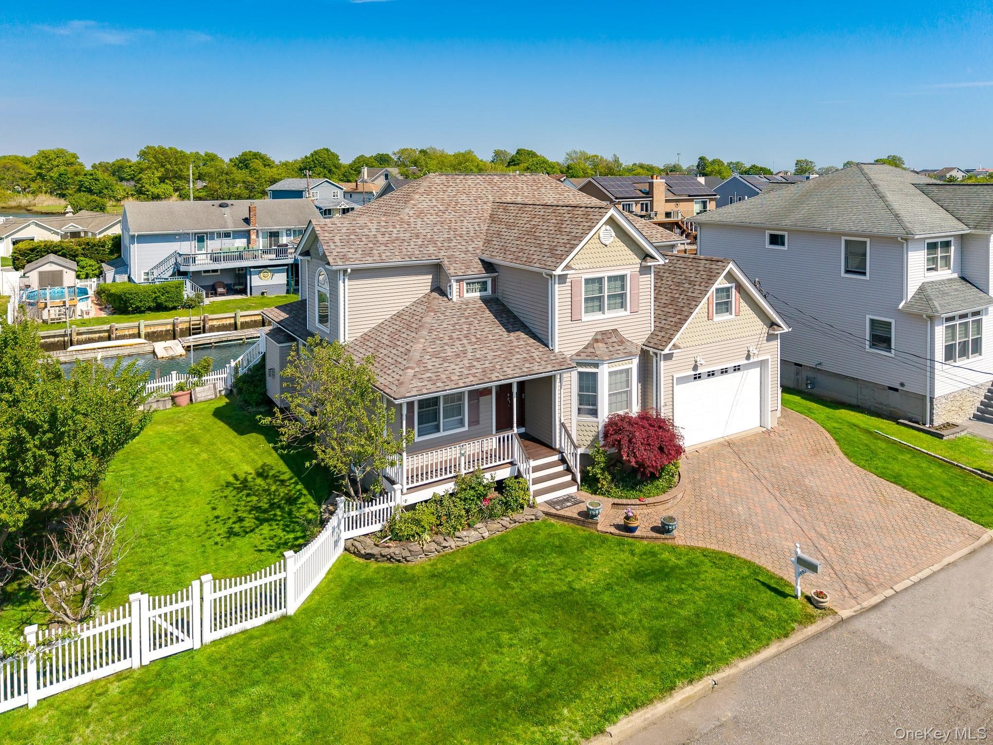 2683 Peconic Avenue thumbnail 40