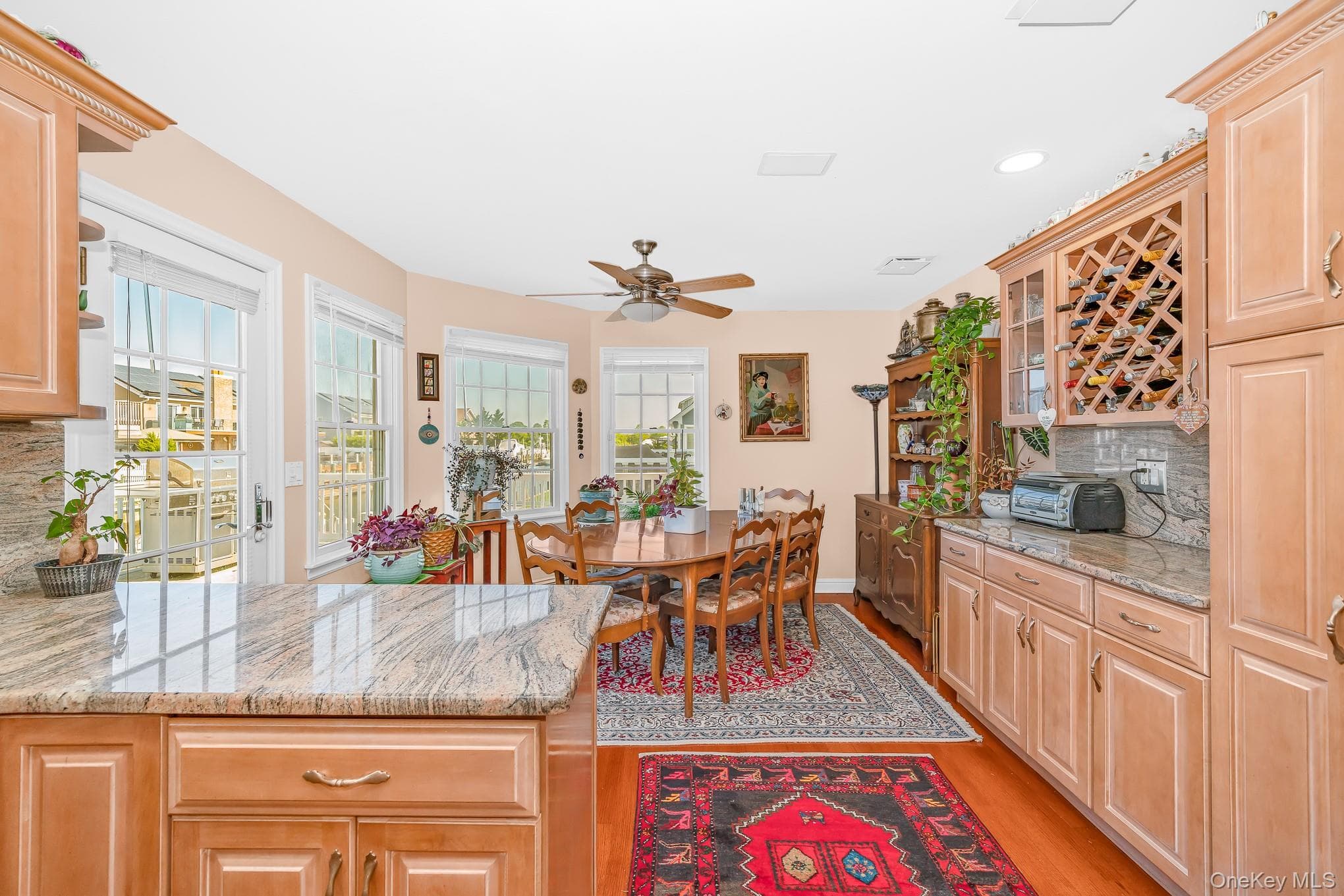 2683 Peconic Avenue thumbnail 5