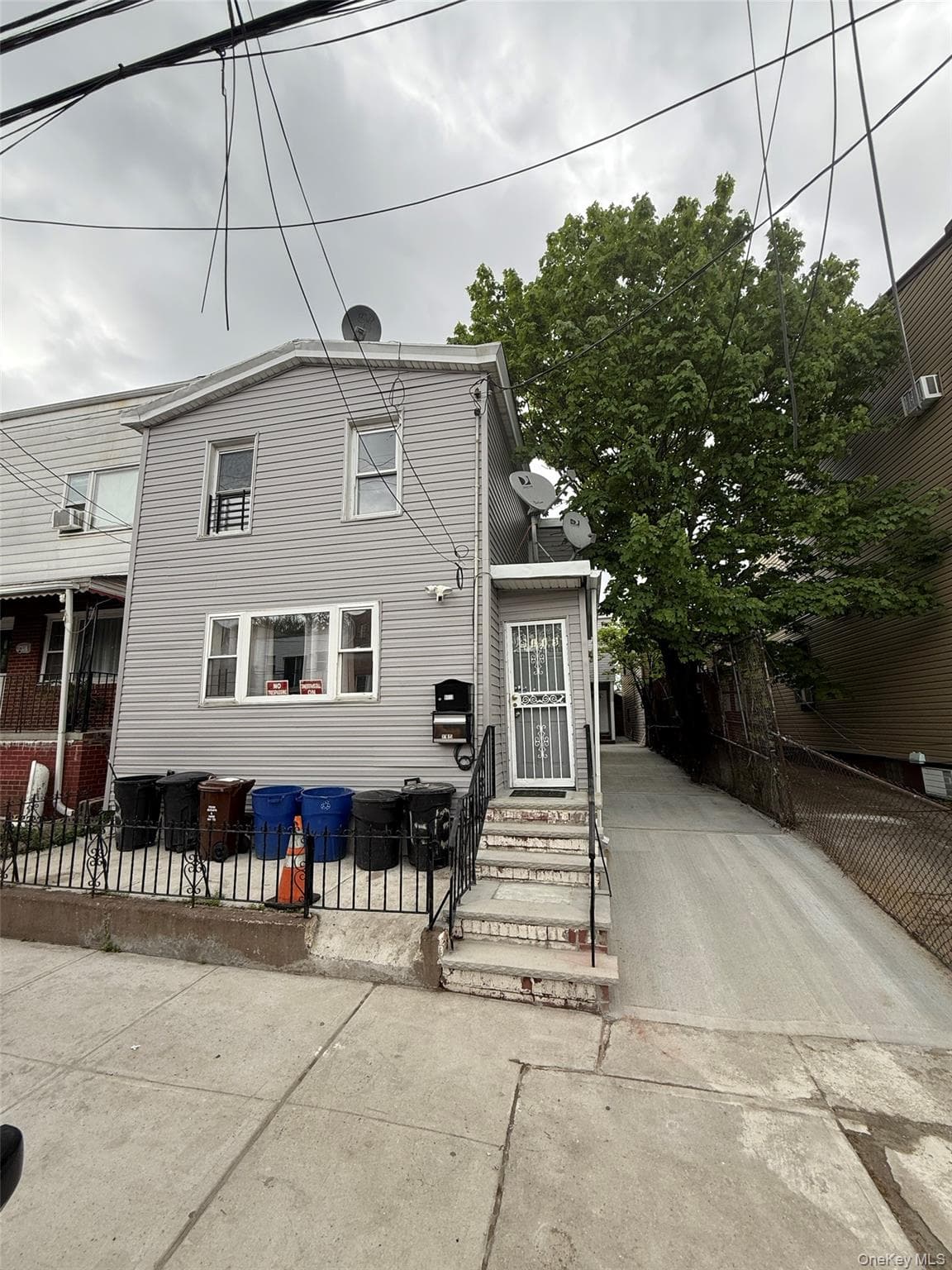 9113 77th St ST, Woodhaven