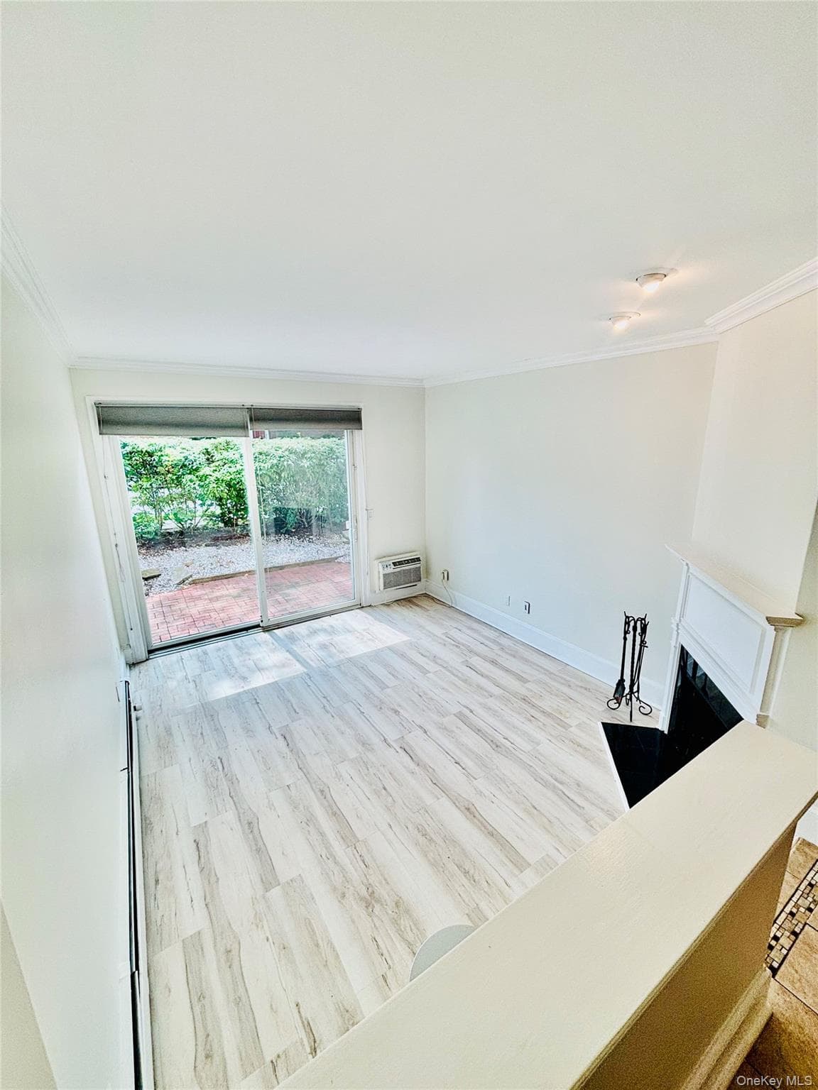 10 Westview Avenue Unit: D thumbnail 3