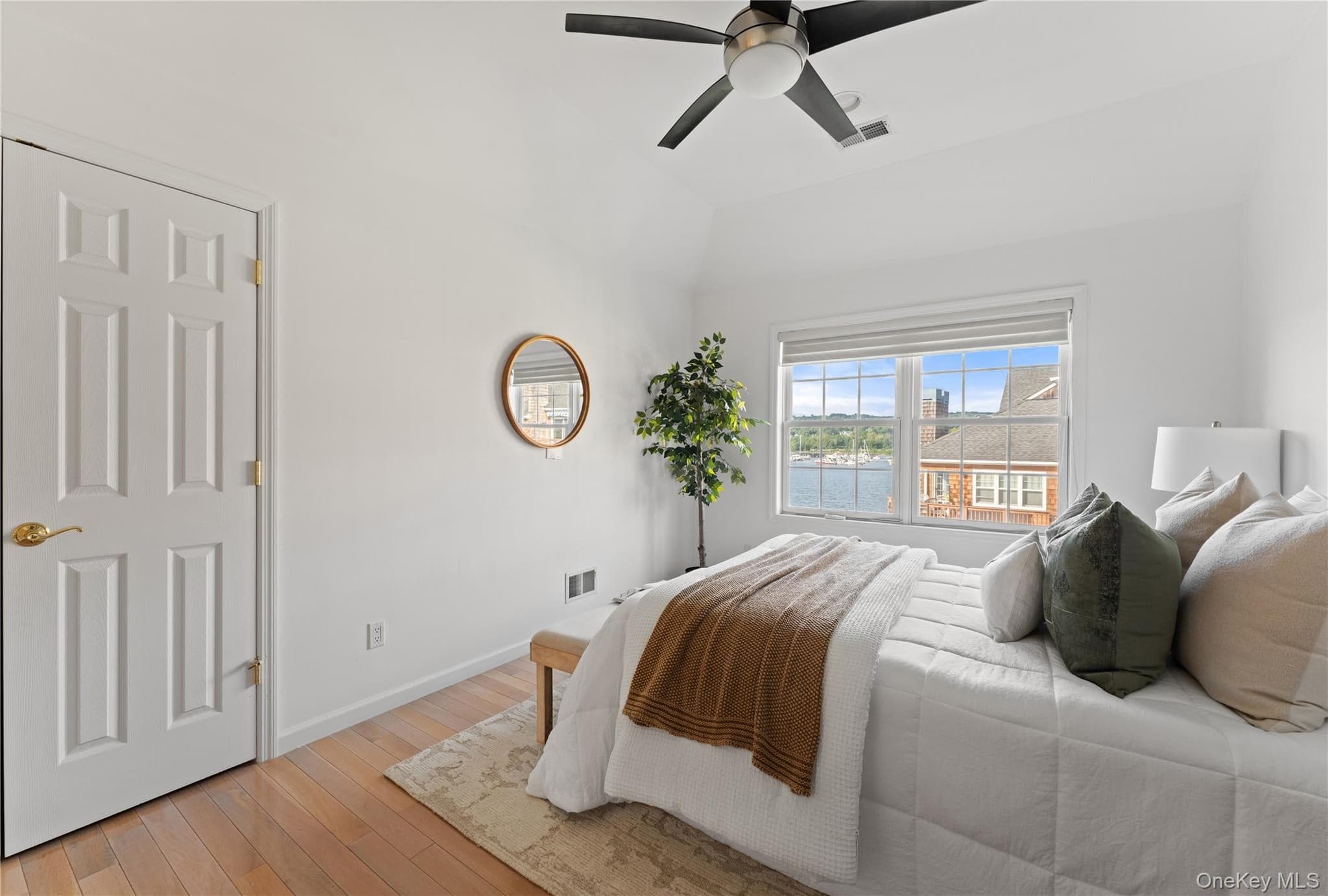 700 Half Moon Bay Drive thumbnail 9