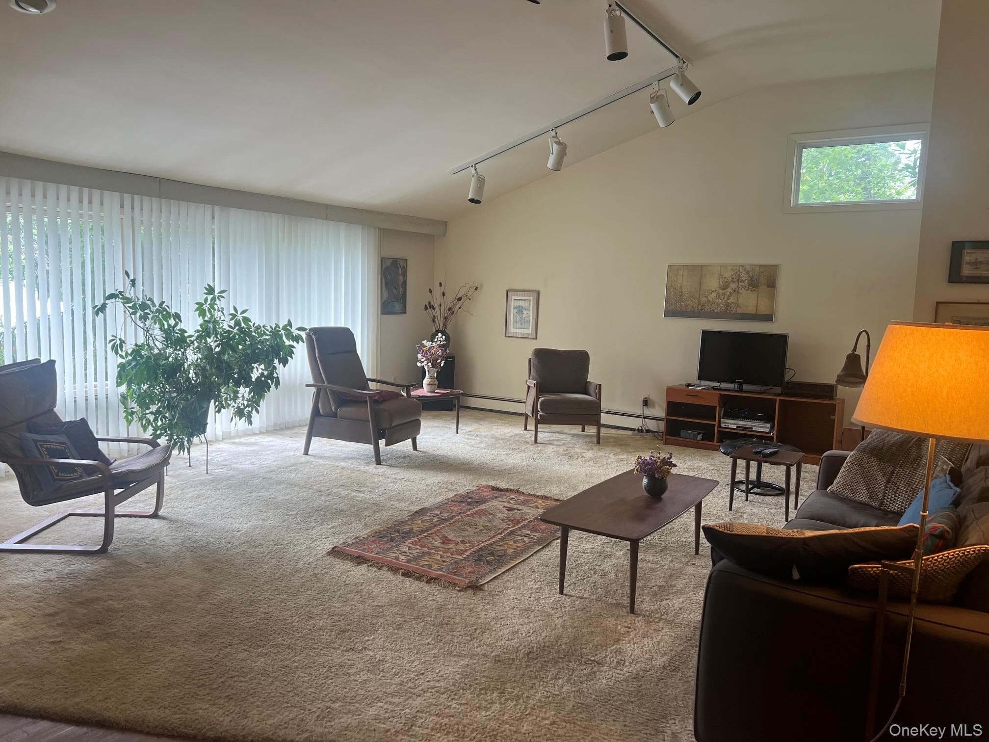 40 Laurel Drive thumbnail 3