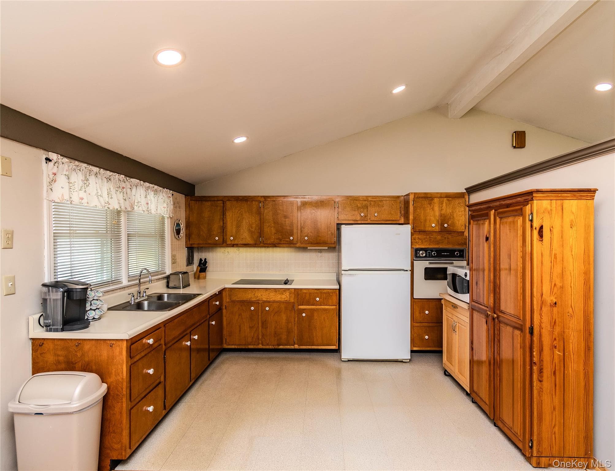 68 Parkcrest Drive thumbnail 13
