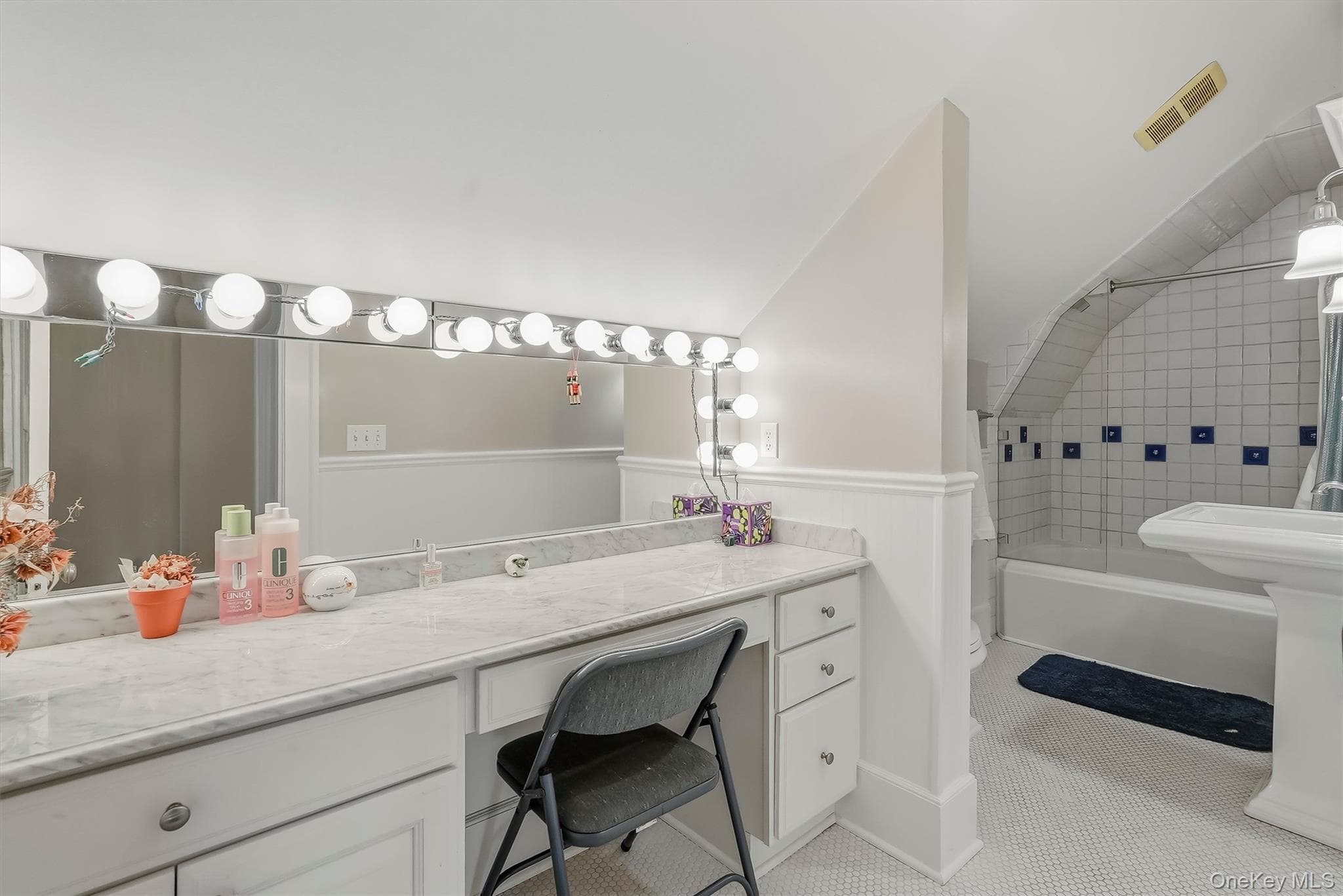 28 Observatory Drive thumbnail 30