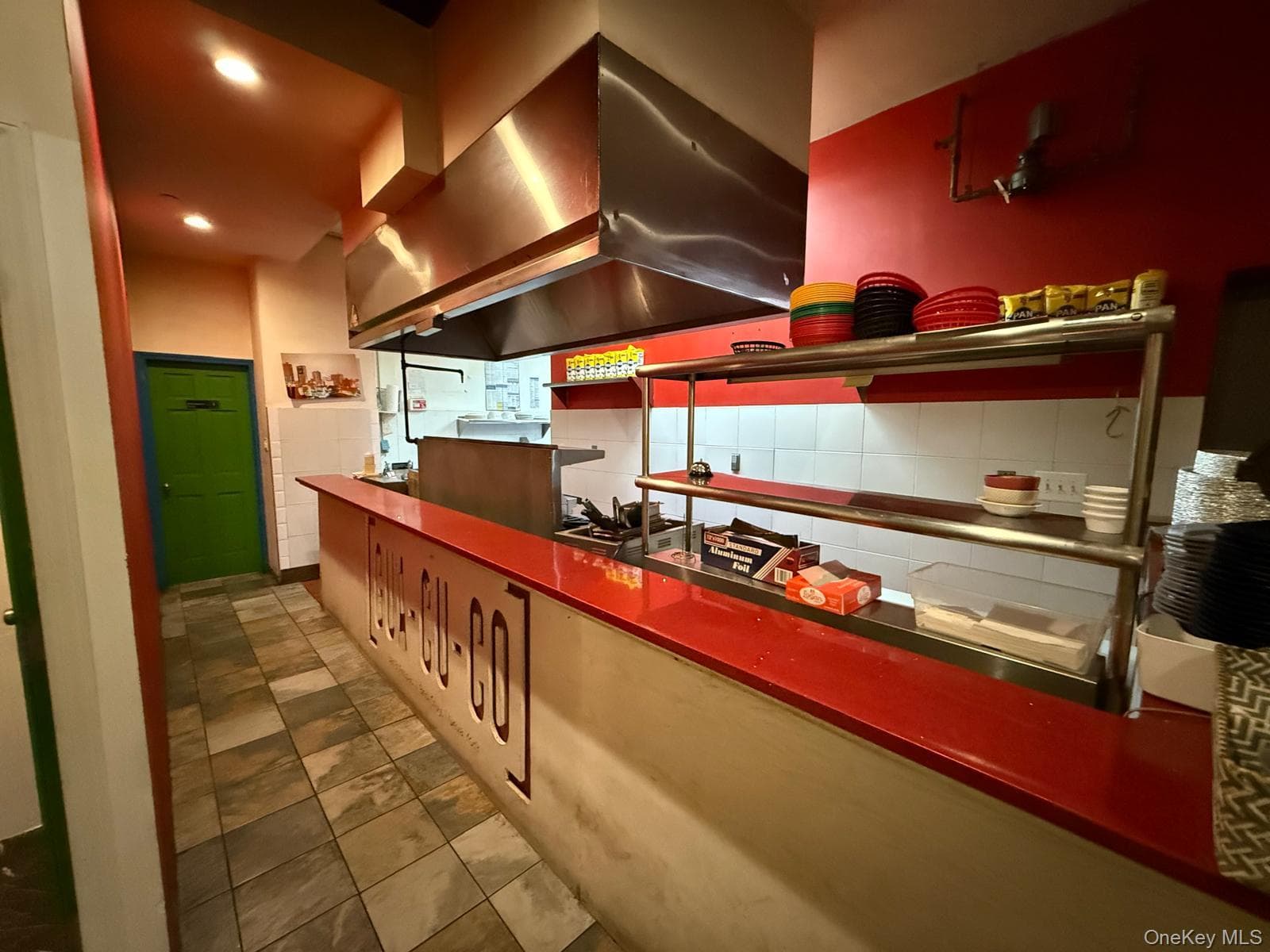 360 Throop Avenue thumbnail 15