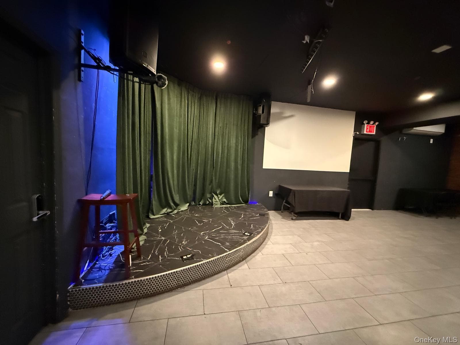 360 Throop Avenue thumbnail 5