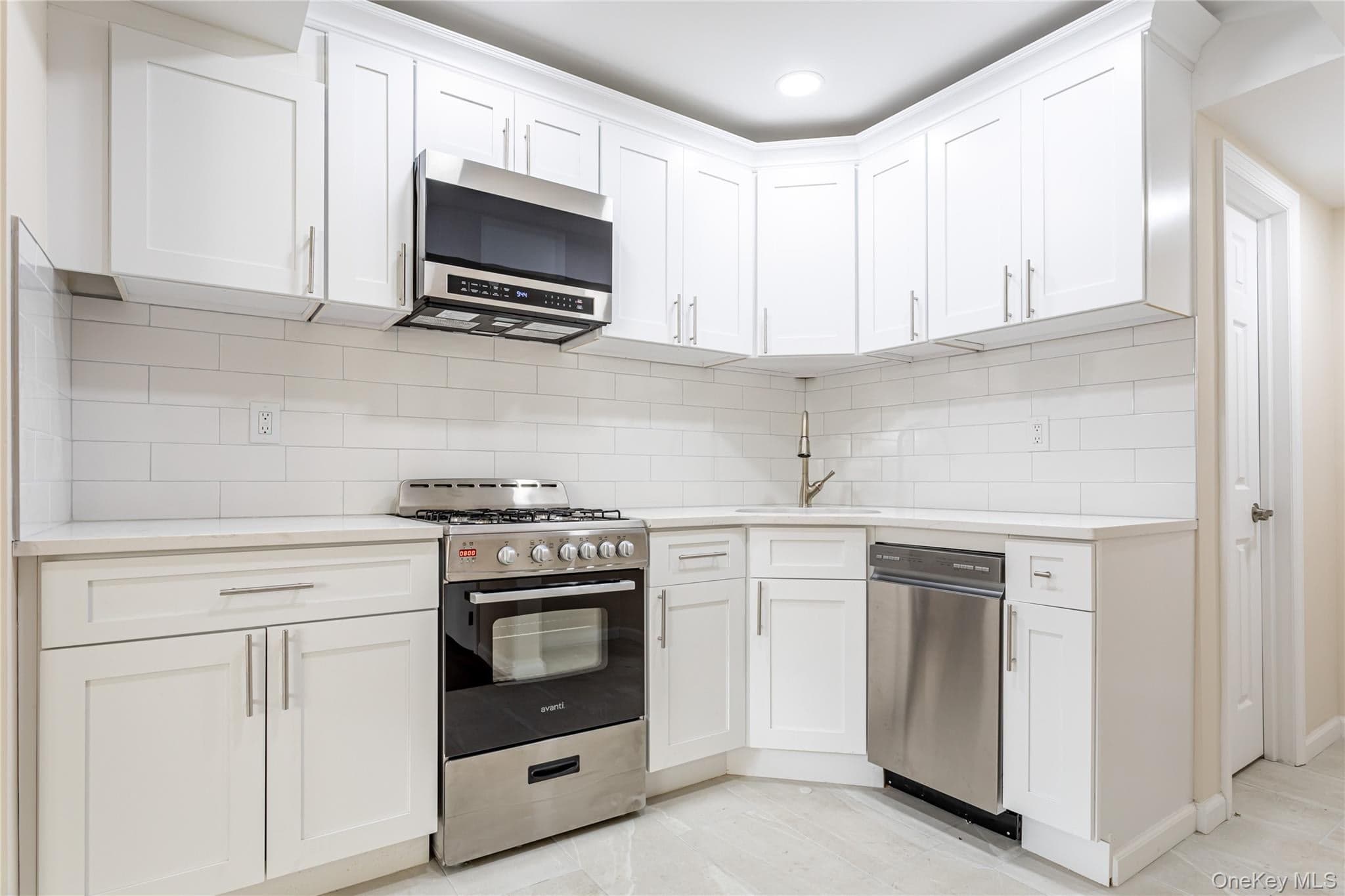 1260 Richmond Avenue Unit: 114 thumbnail 8