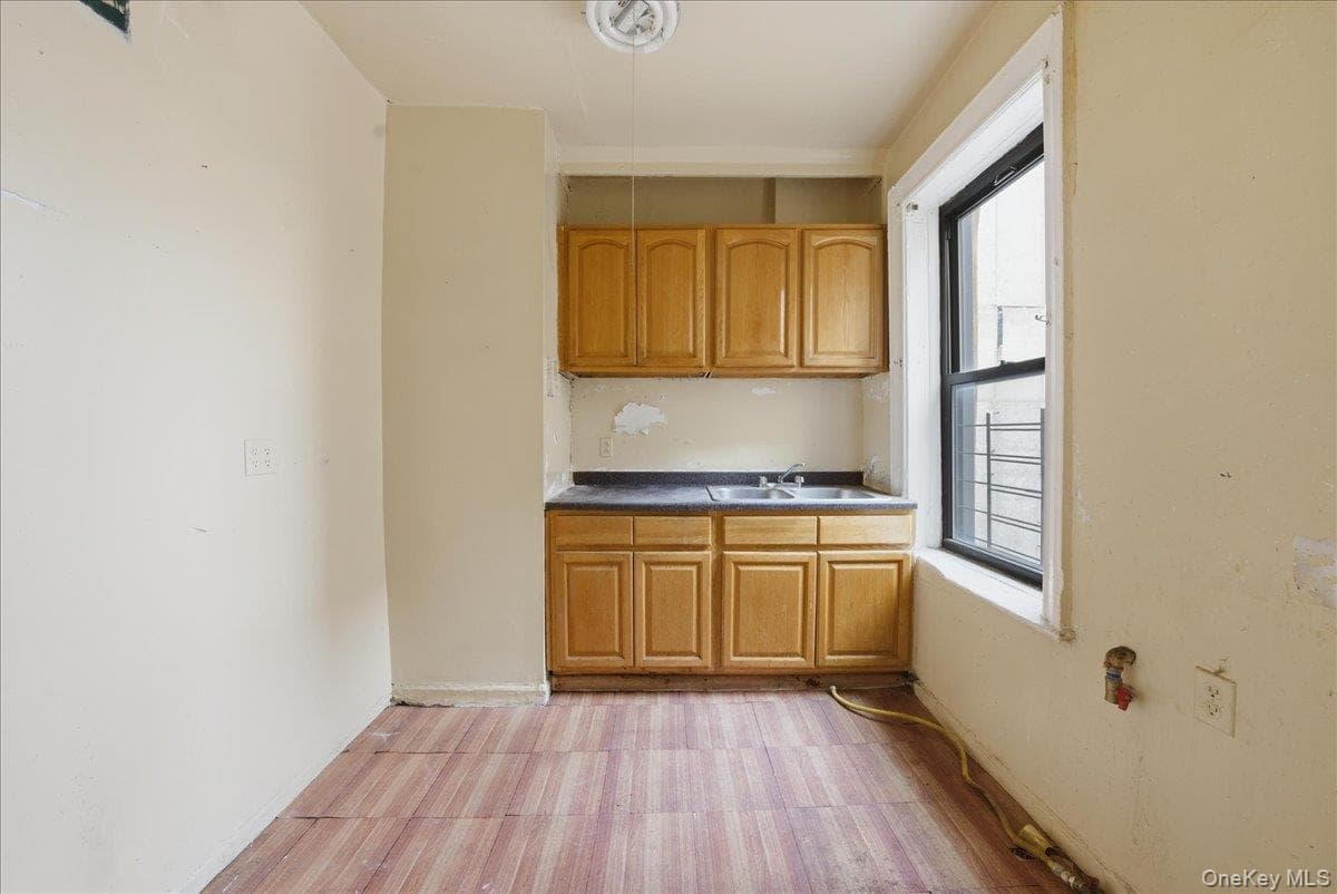 1715 Nelson Avenue Unit: 5G thumbnail 13