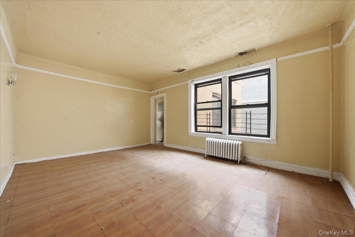 1715 Nelson Avenue Unit: 5G thumbnail 2
