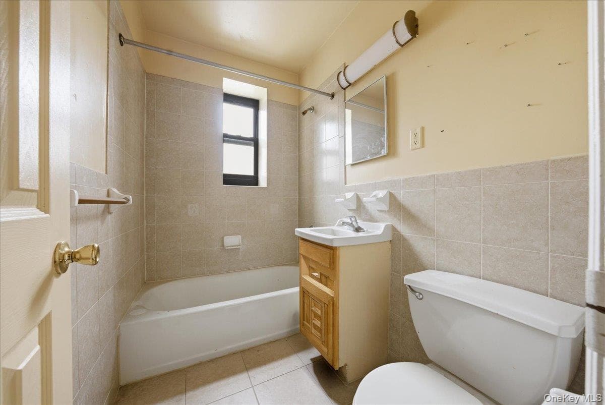 1715 Nelson Avenue Unit: 5G thumbnail 14