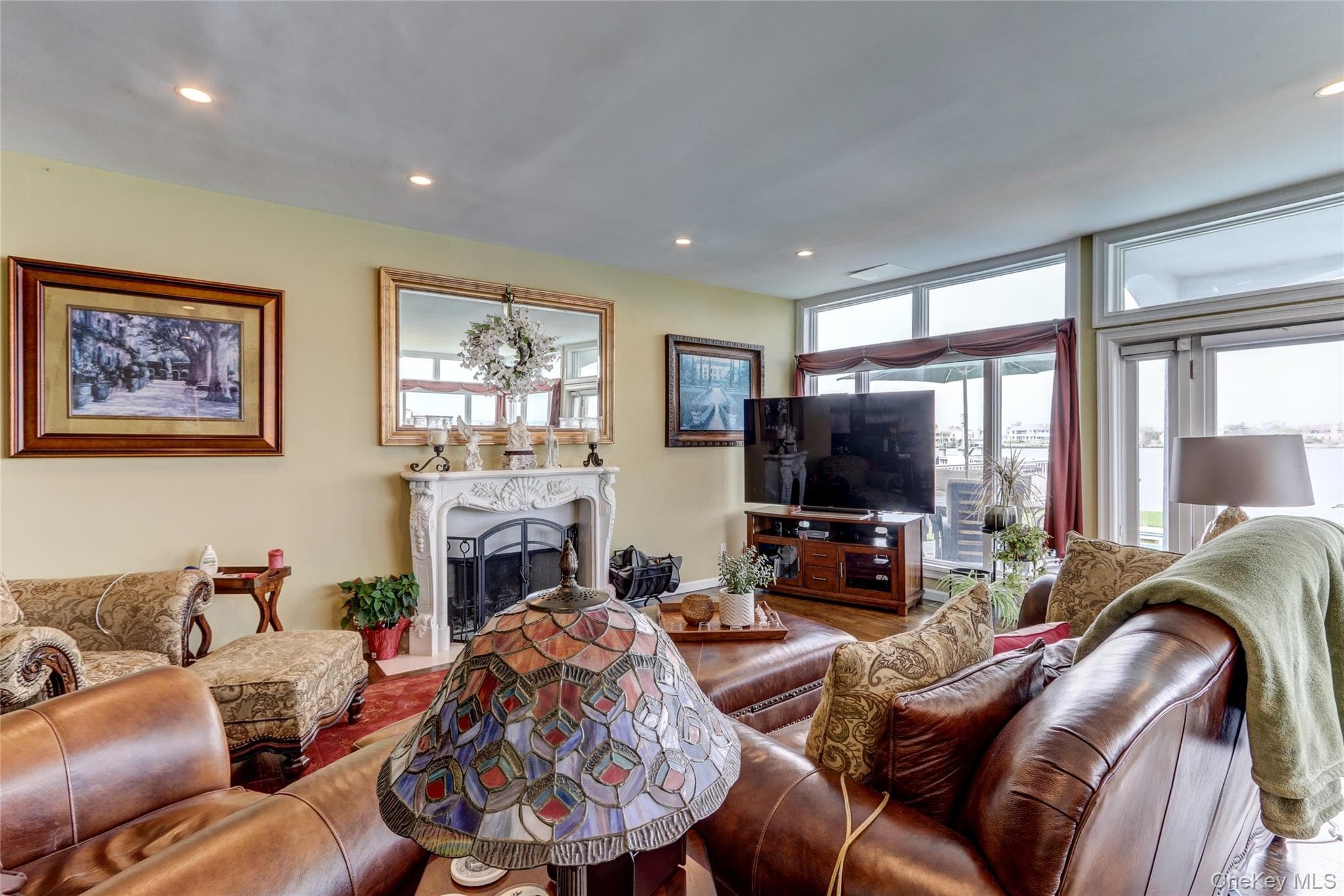 609 E Bay Drive thumbnail 11