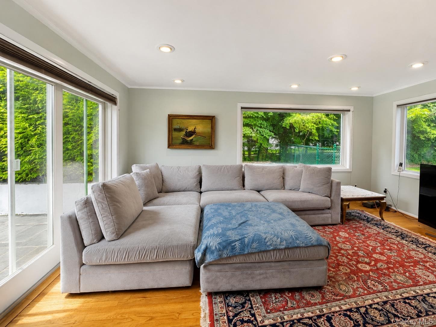 31 Griffen Avenue thumbnail 19