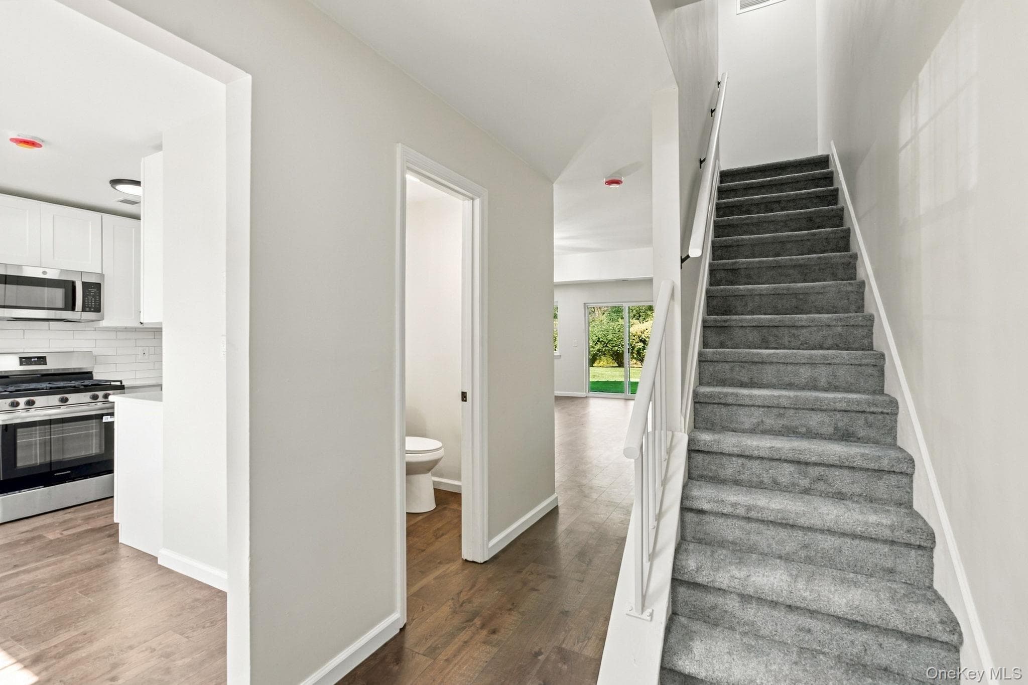 276 Temple Hill Road Unit: 1305 thumbnail 2