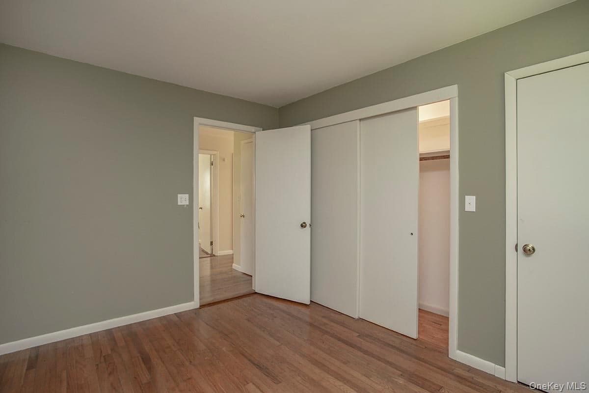 401 W Dover Road thumbnail 13