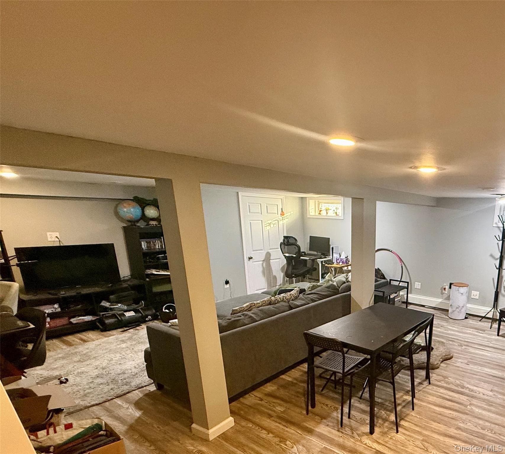 685 Seabury Avenue thumbnail 13