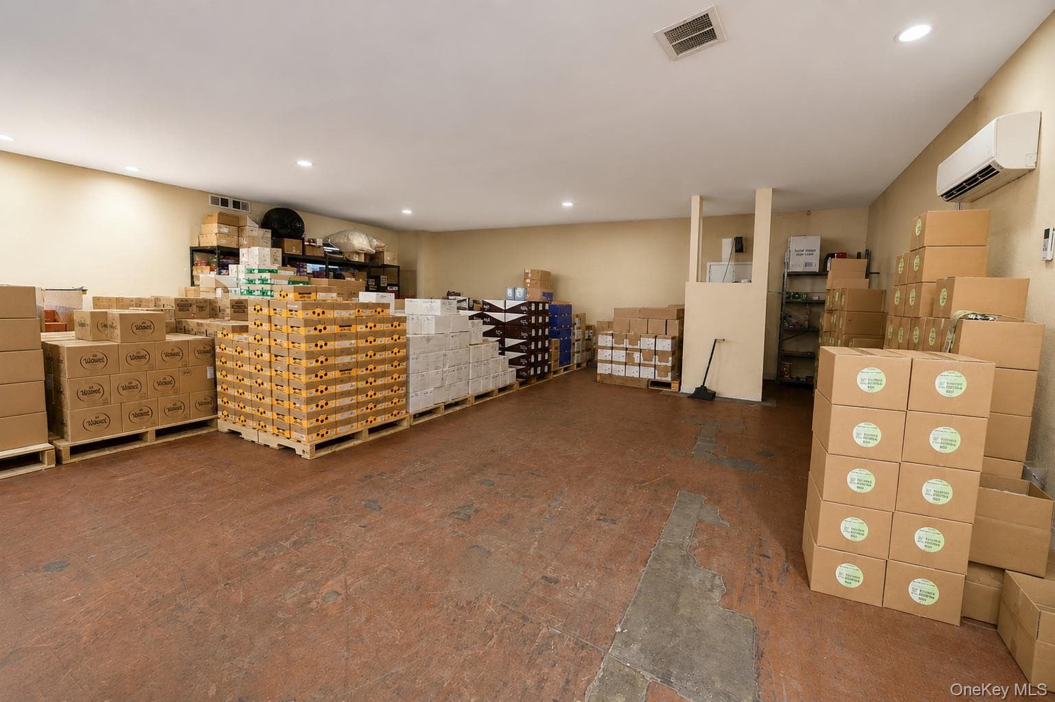 585 Meserole Street thumbnail 14
