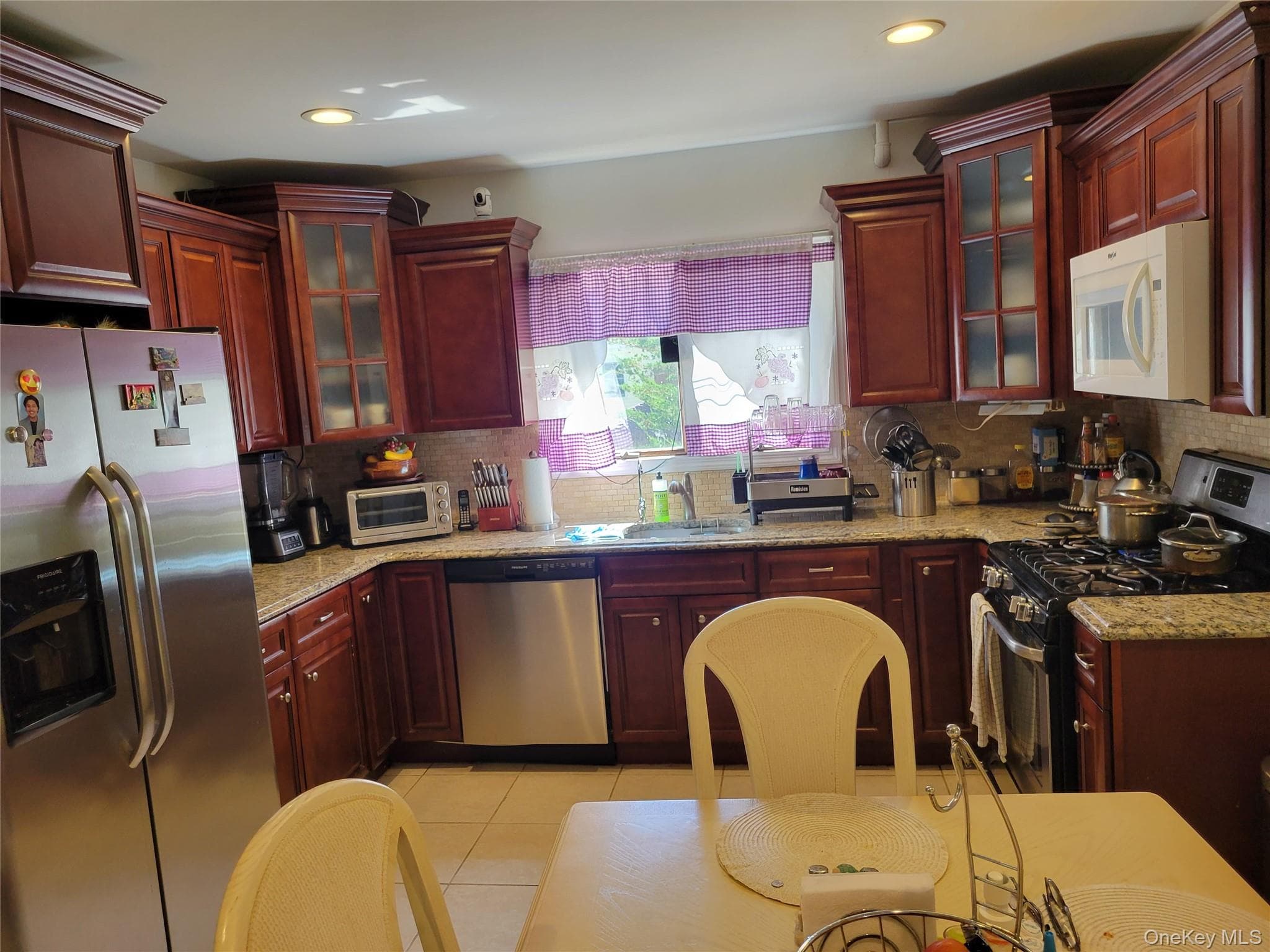 1053 Martinstein Avenue thumbnail 2