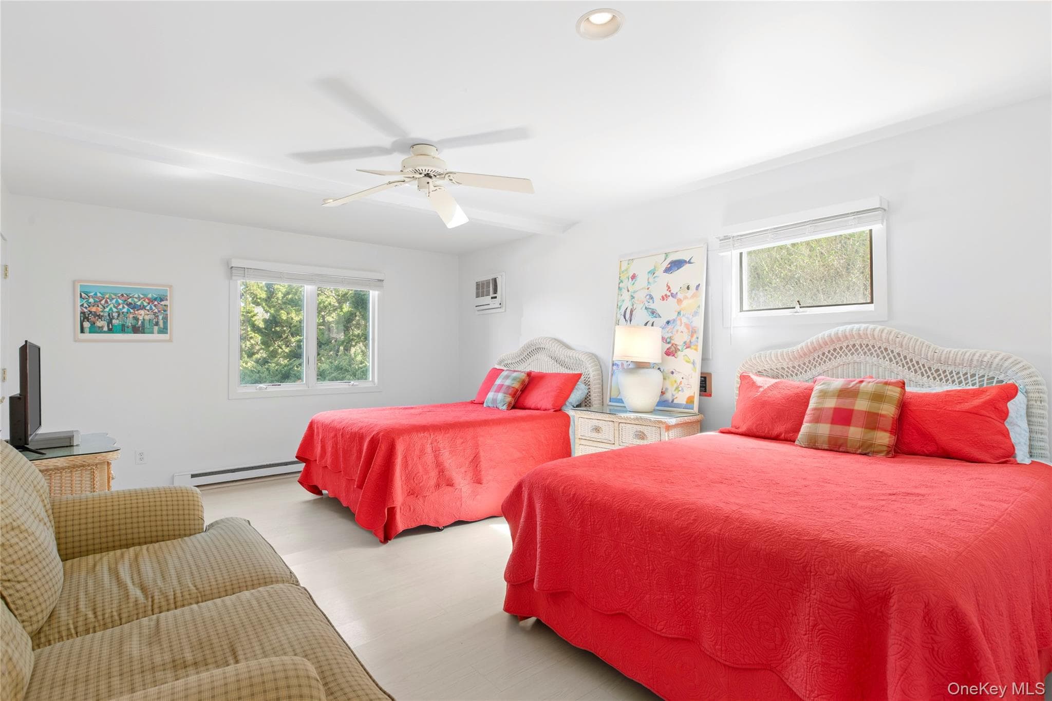 627 Dune Road thumbnail 15