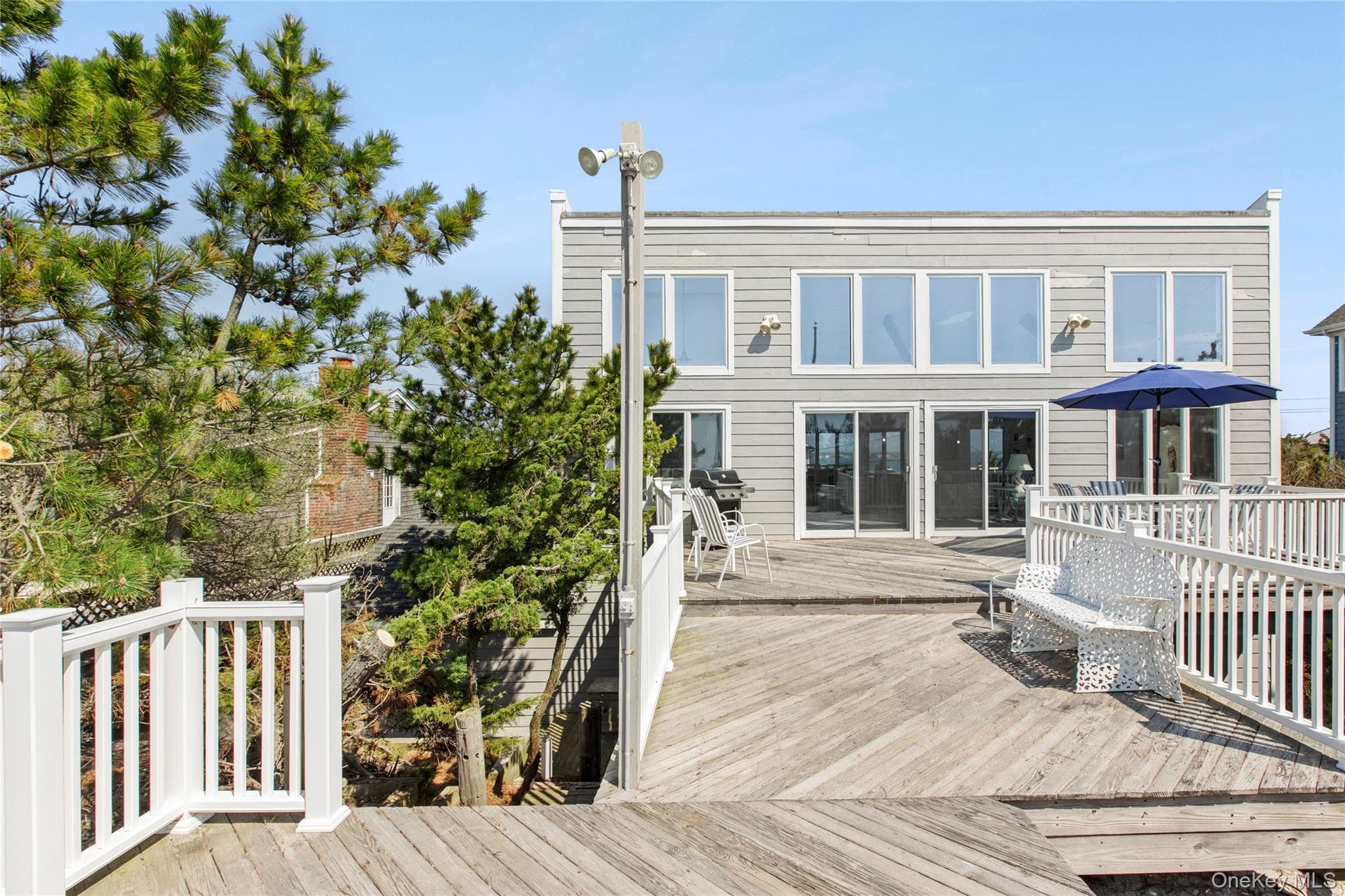 627 Dune Road thumbnail 23
