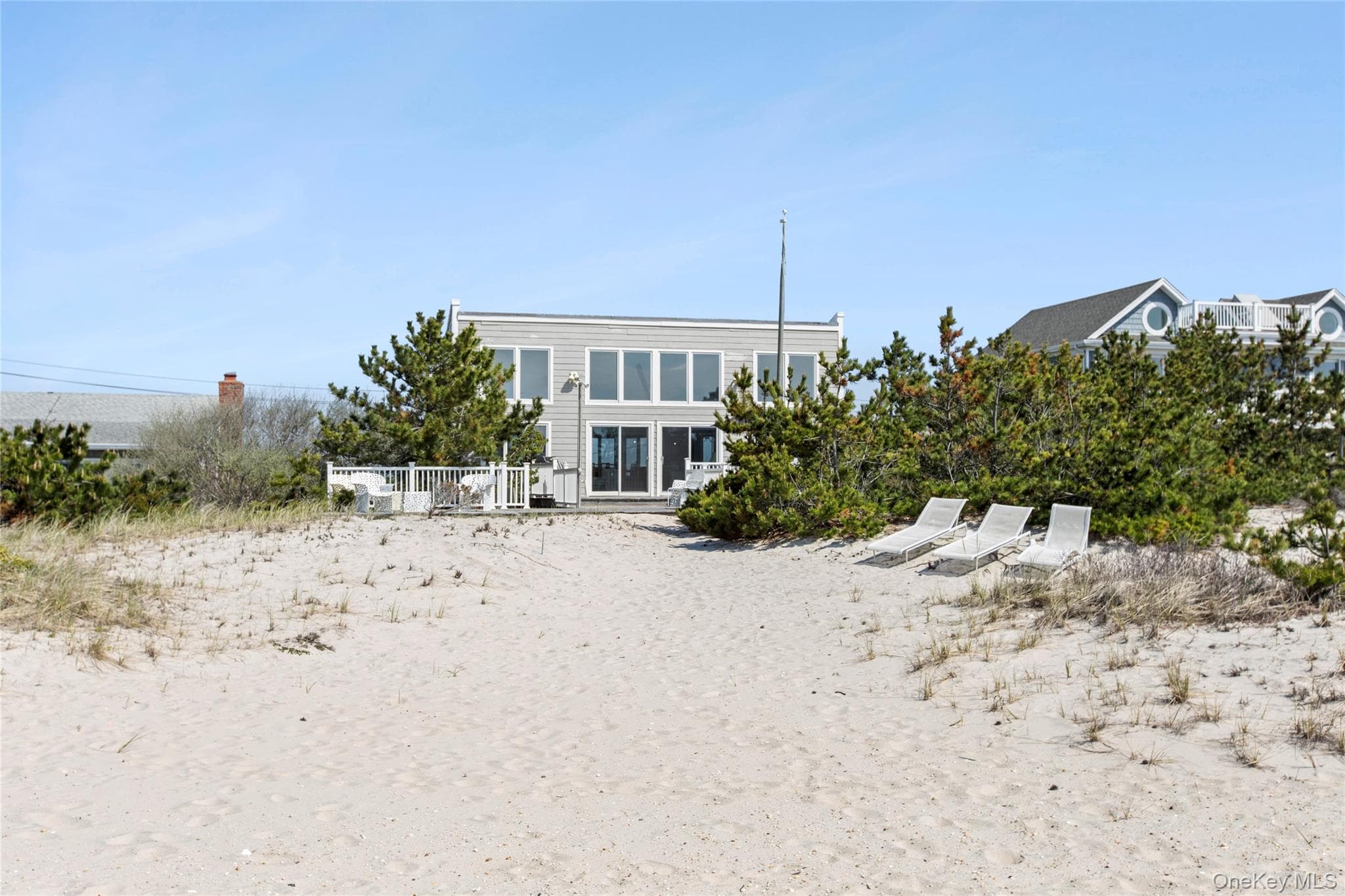 627 Dune Road thumbnail 22