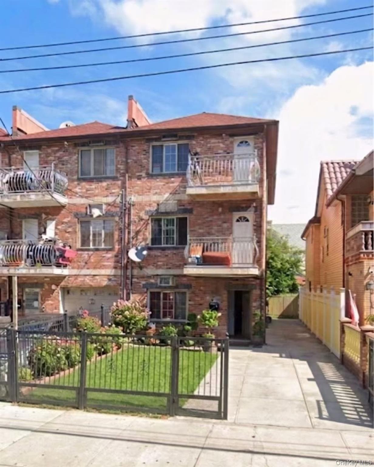 94-17 118th Street, Richmond Hill S.