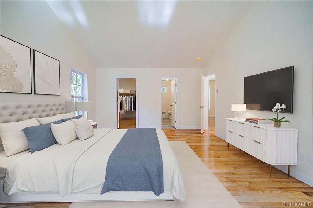 677 Marsh Road thumbnail 16