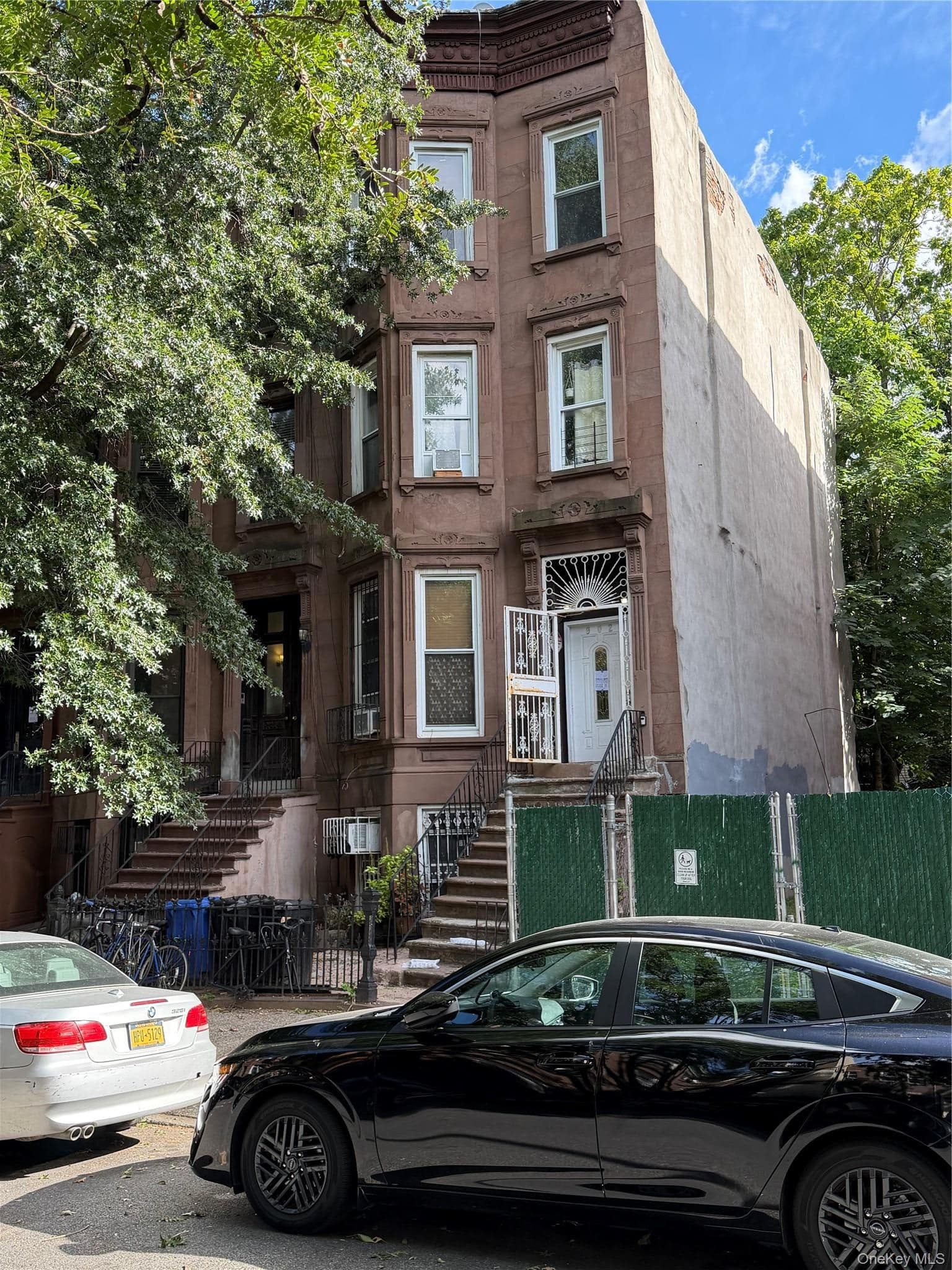 900A Greene Avenue thumbnail 3