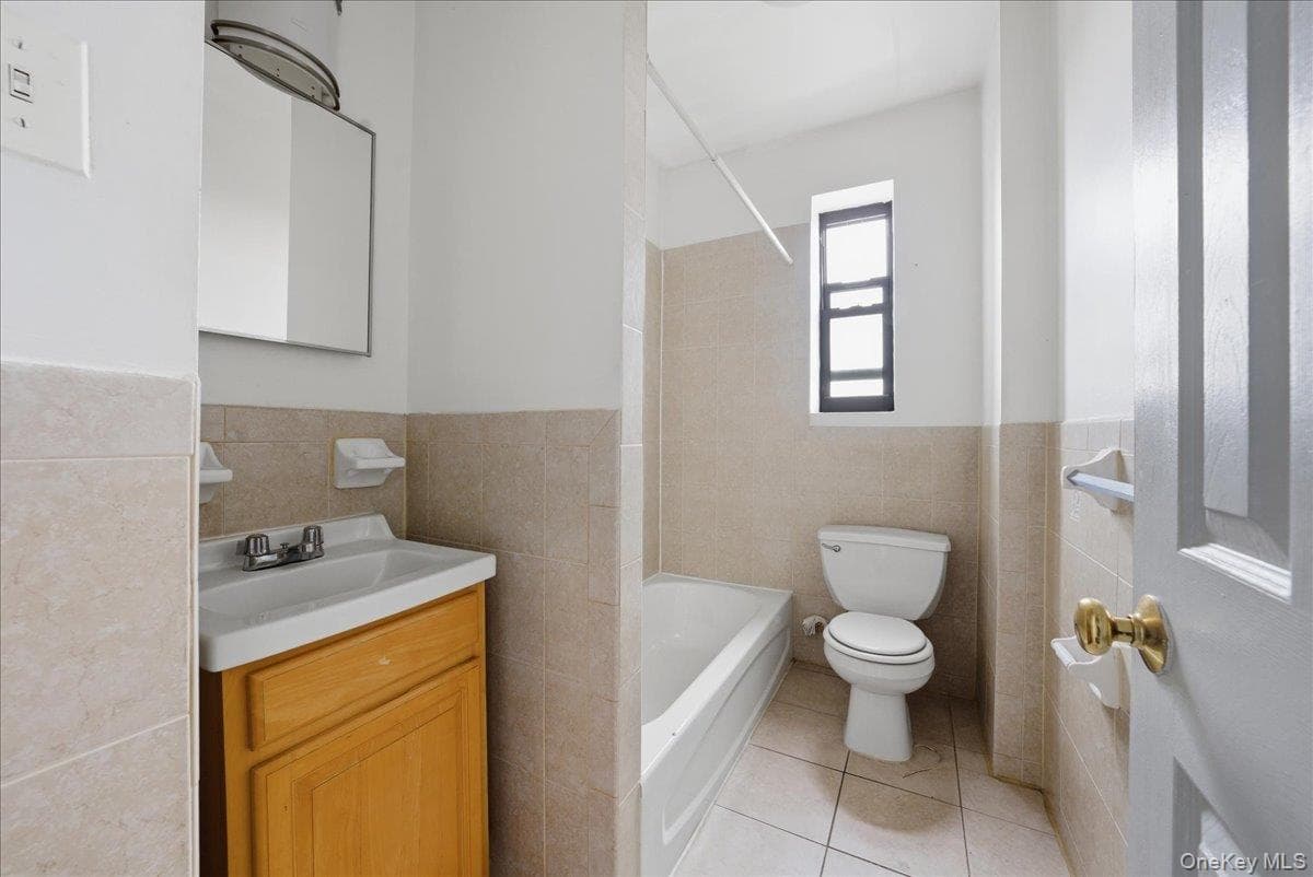 1715 Nelson Avenue Unit: 5D thumbnail 12